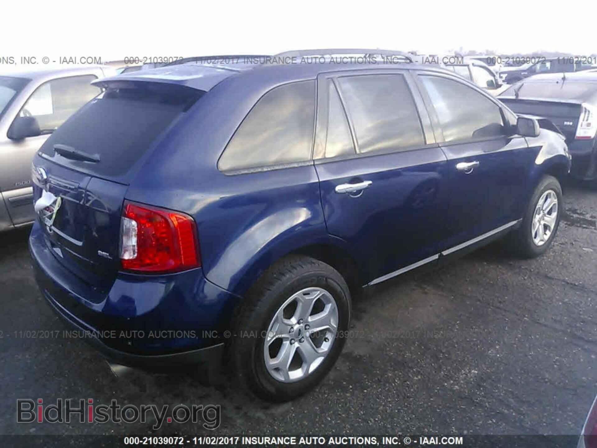 2011 Ford Edge - VIN: 2FMDK3JC7BBB26035 - Photo 4