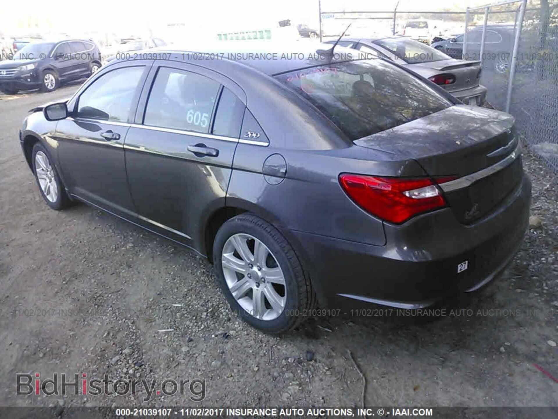 2014 Chrysler 200 - VIN: 1C3CCBBB7EN192515 - Photo 3
