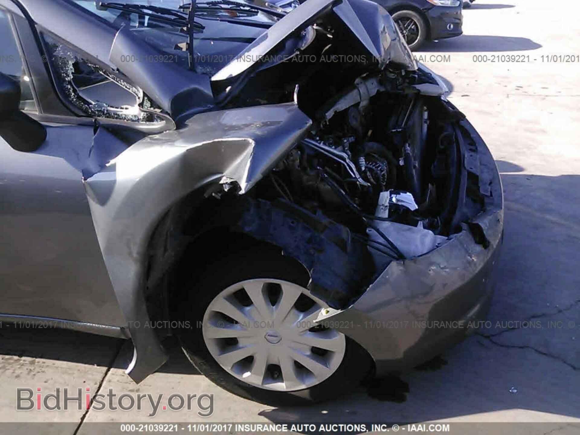 2016 Nissan Versa note - VIN: 3N1CE2CP5GL370766 - Фото 6