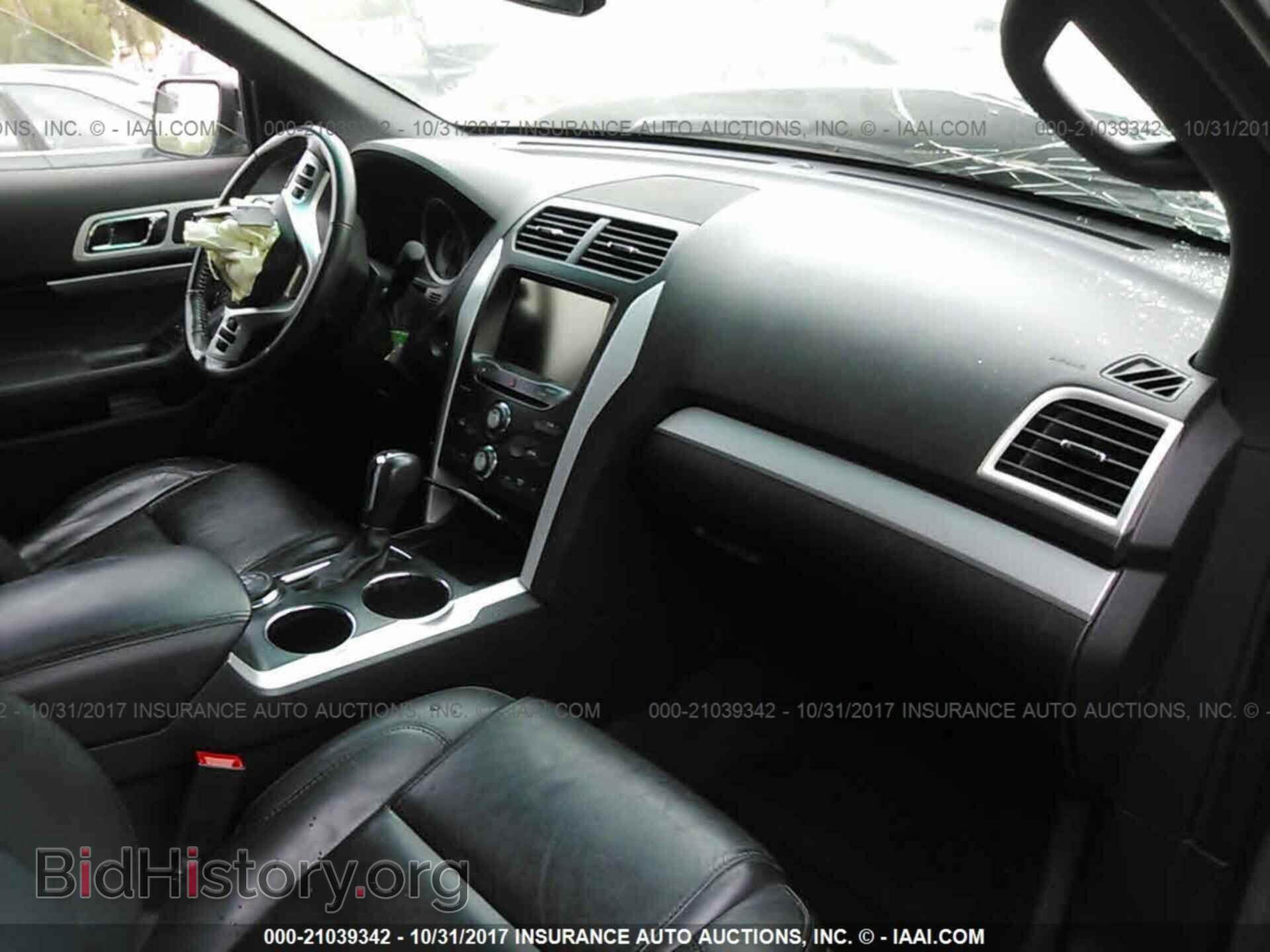 2013 Ford Explorer - VIN: 1FM5K8D82DGC06301 - Photo 5