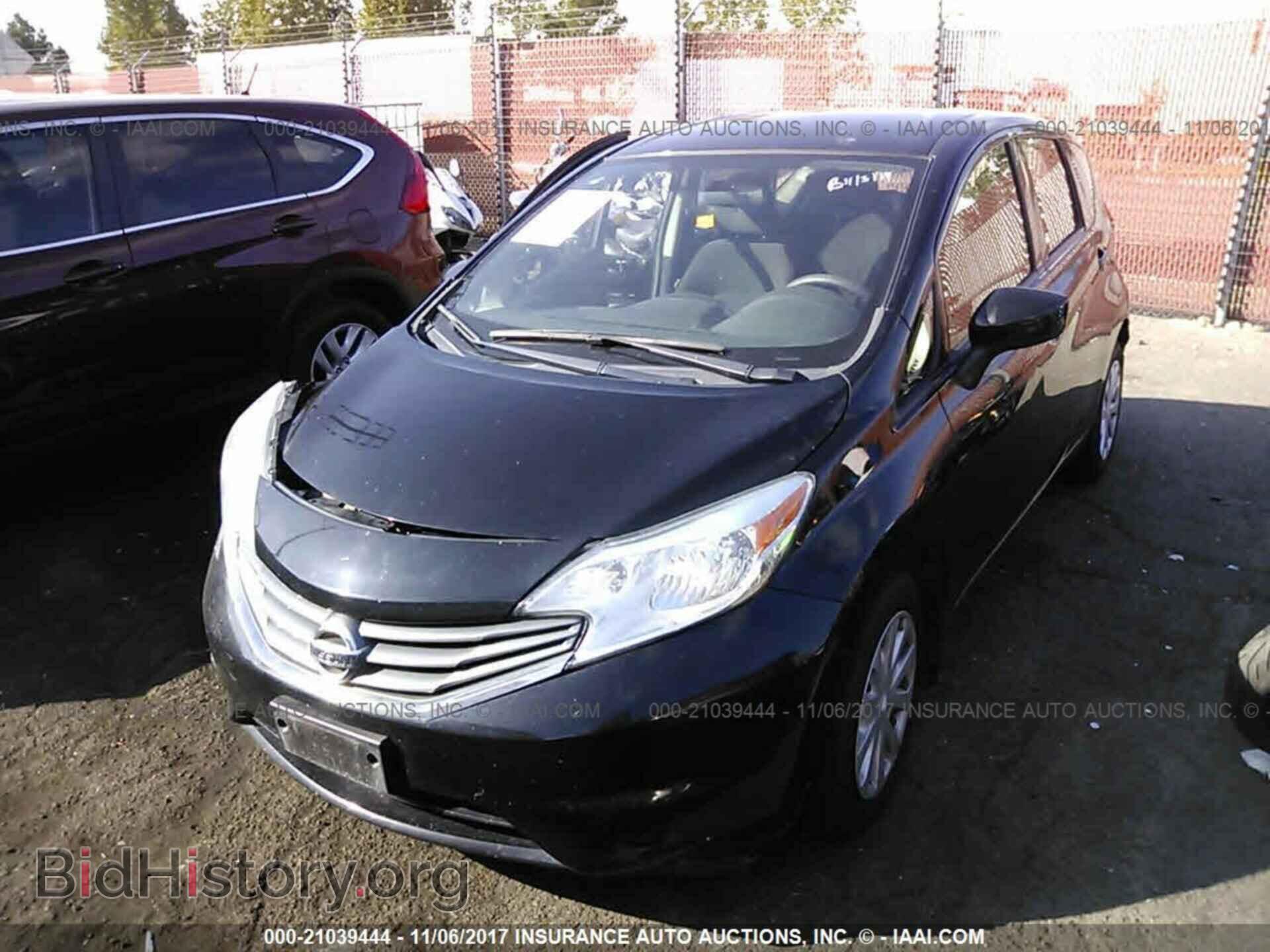 2015 Nissan Versa note - VIN: 3N1CE2CP6FL368085 - Photo 2