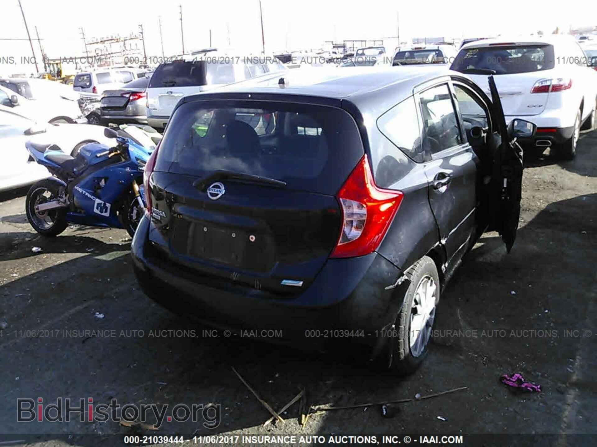 2015 Nissan Versa note - VIN: 3N1CE2CP6FL368085 - Photo 4
