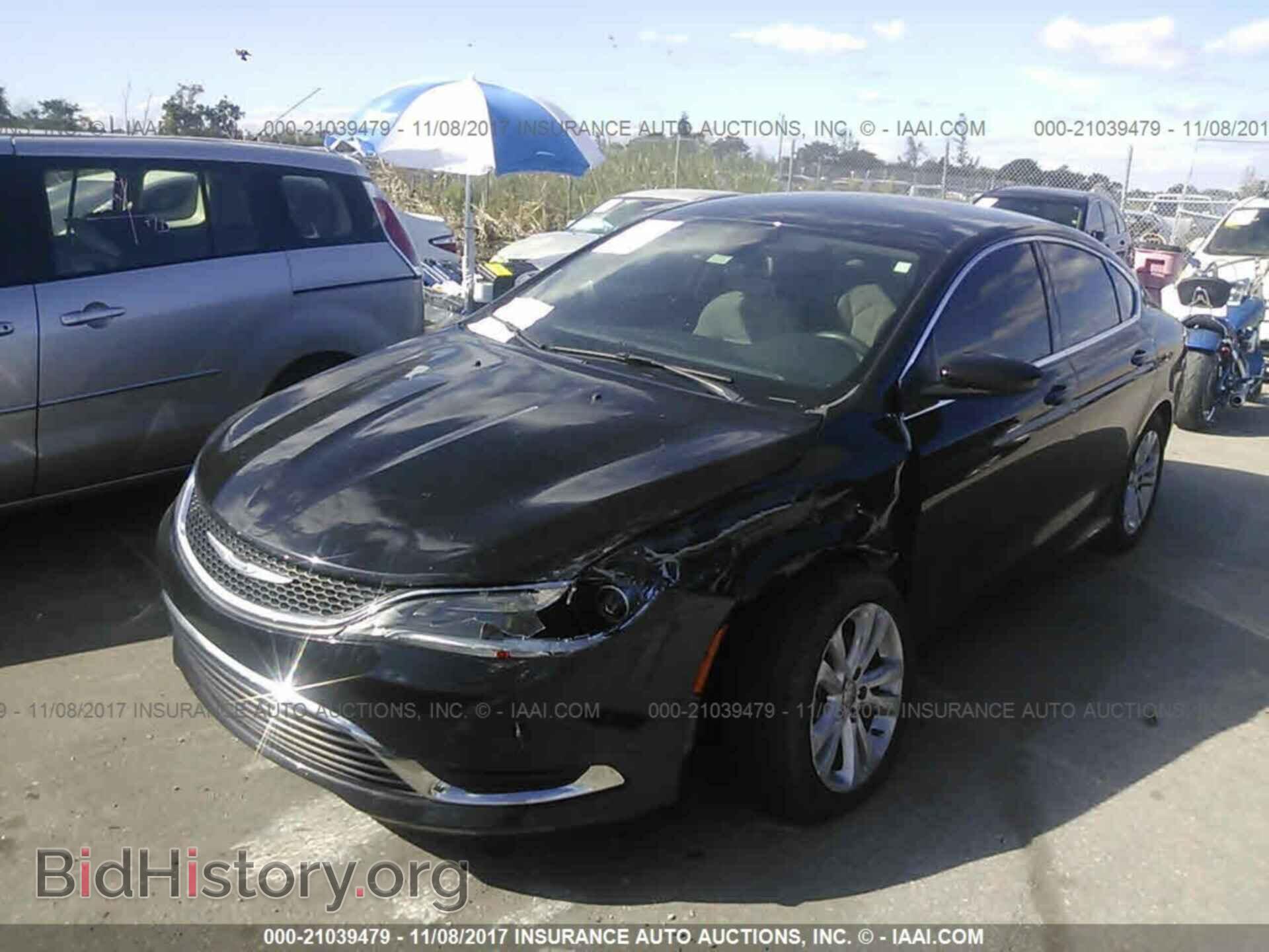 2015 Chrysler 200 - VIN: 1C3CCCAB7FN577890 - Фото 2