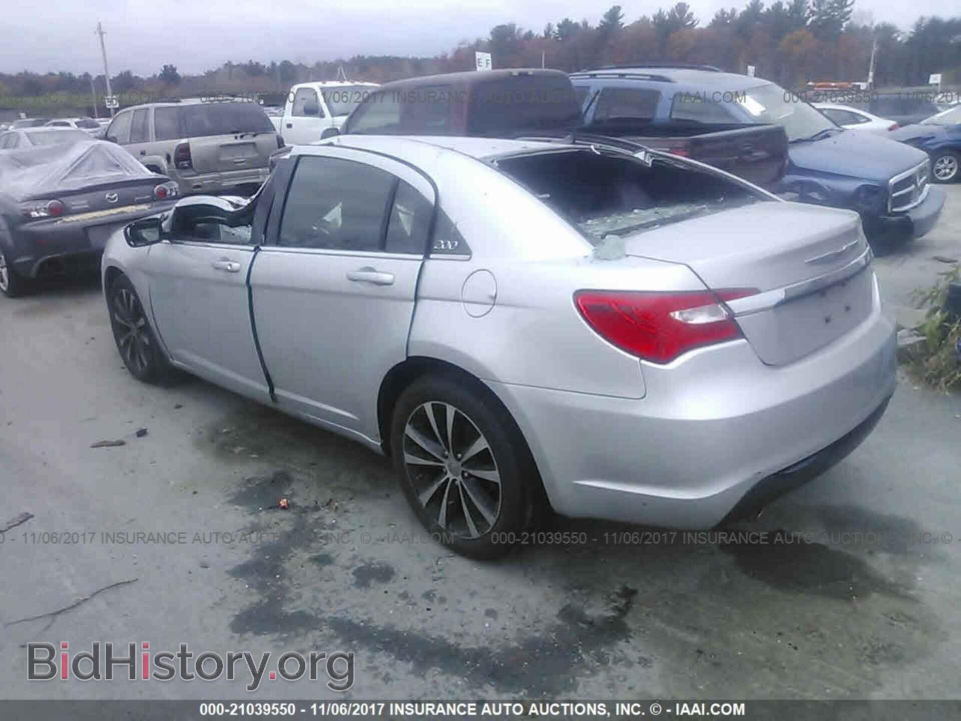 2012 Chrysler 200 - VIN: 1C3CCBBG7CN258215 - Photo 3
