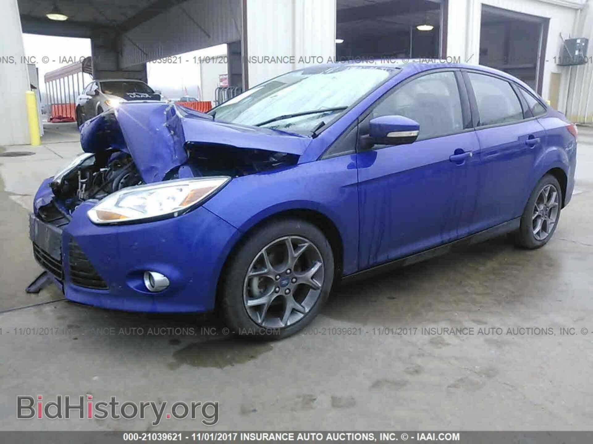 2013 Ford Focus - VIN: 1FADP3F26DL220955 - Photo 2