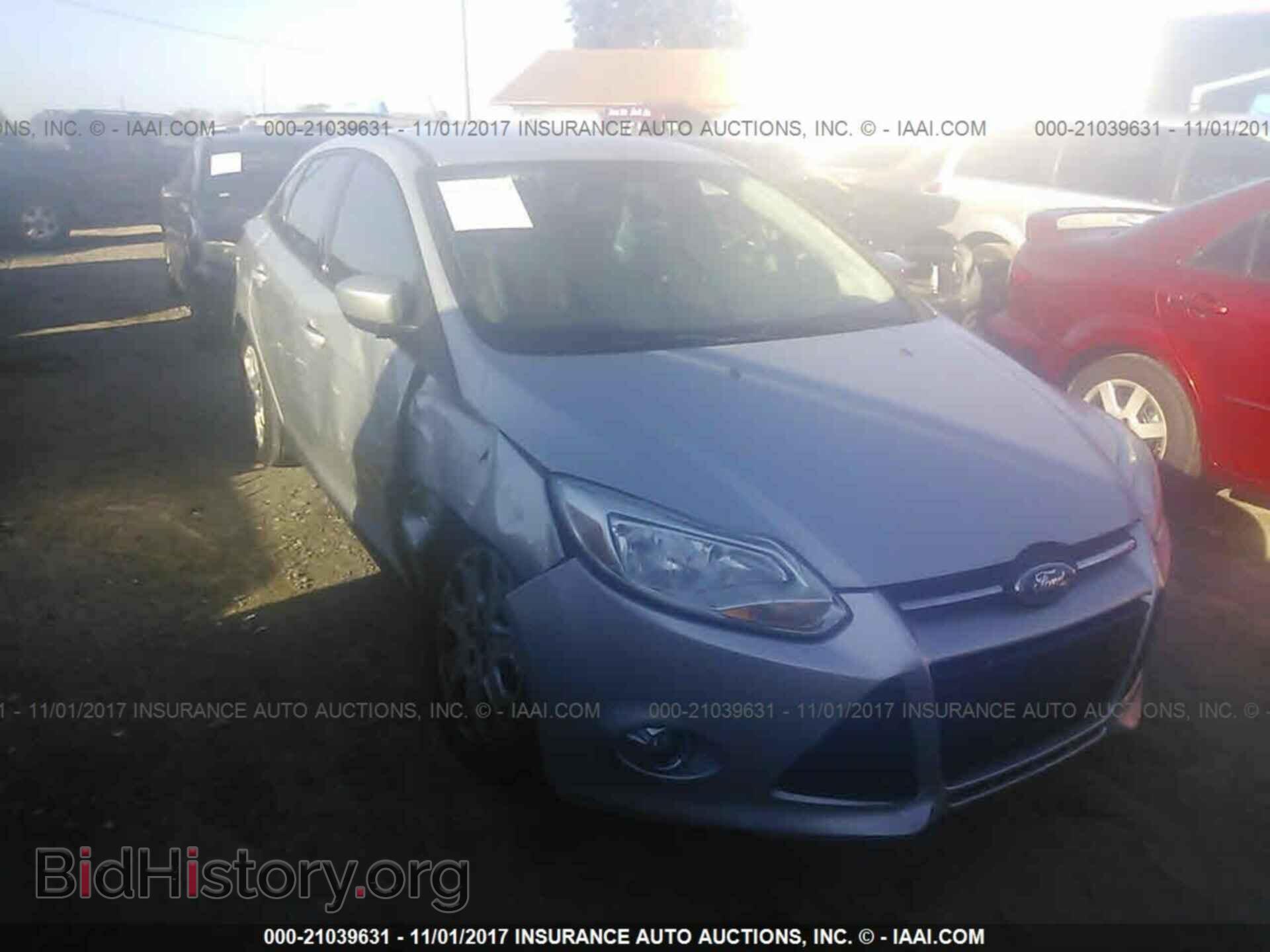 Photo 1FAHP3F29CL326705 - Ford Focus 2012