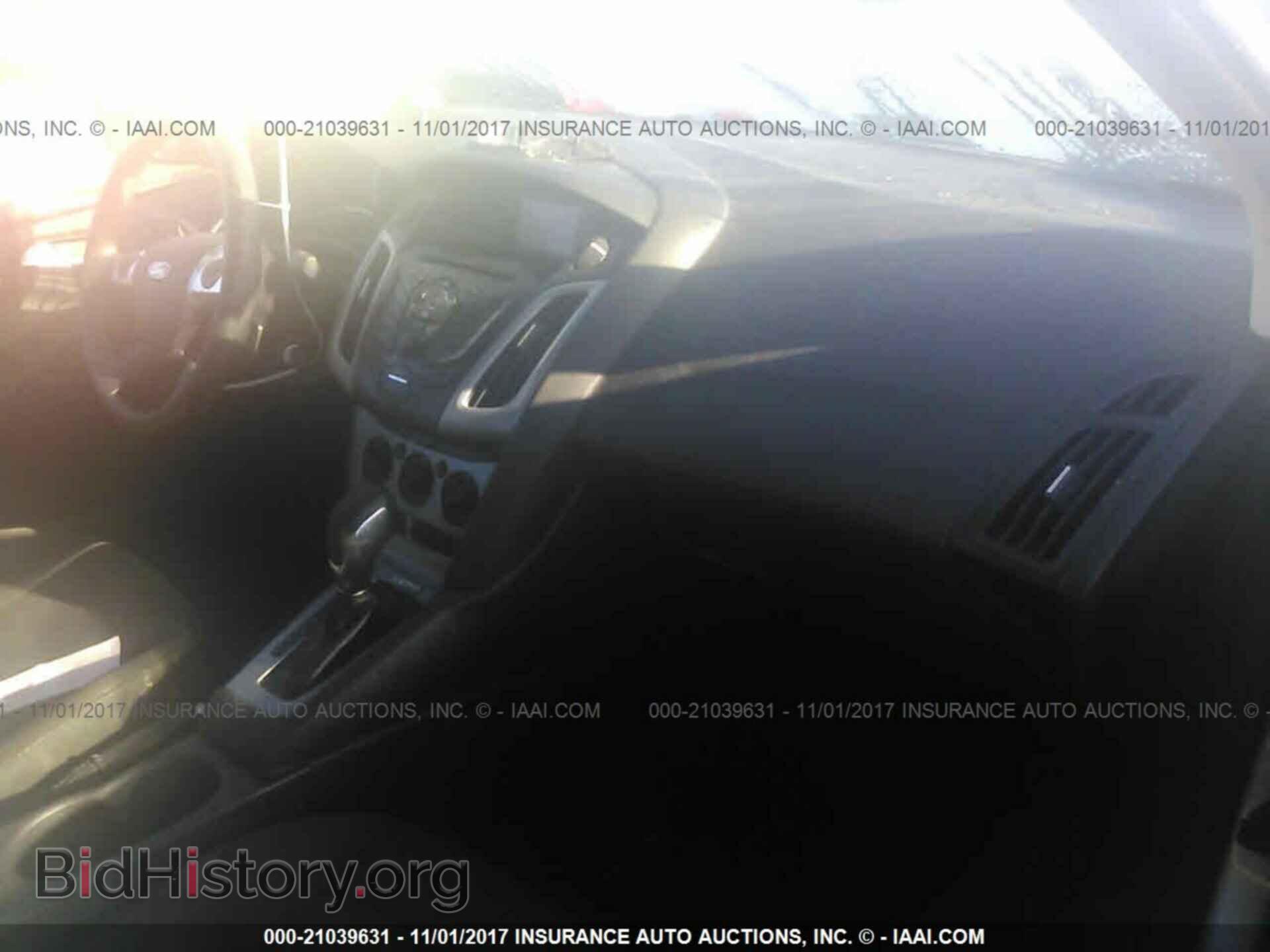 2012 Ford Focus - VIN: 1FAHP3F29CL326705 - Photo 5