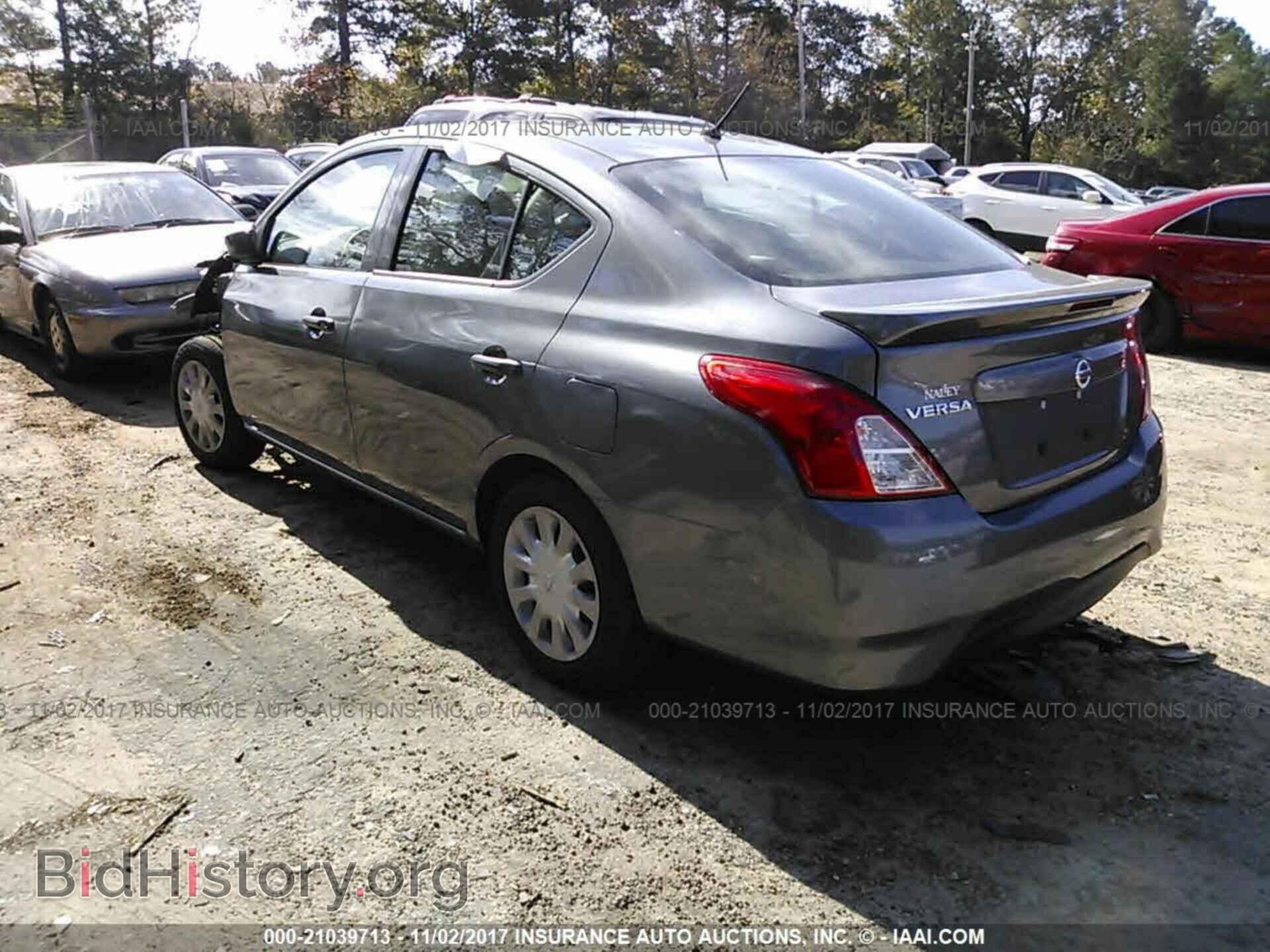 2017 Nissan Versa - VIN: 3N1CN7AP3HL866568 - Photo 3