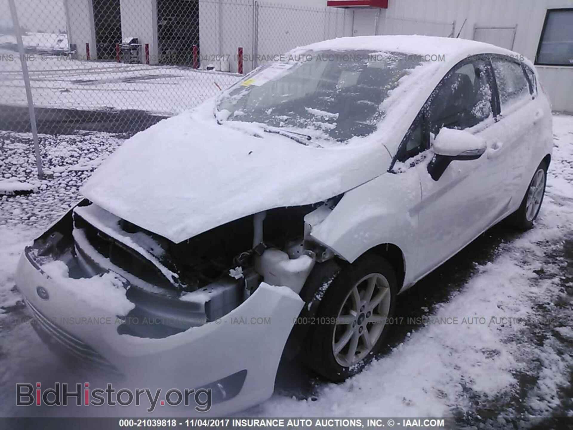 2015 Ford Fiesta - VIN: 3FADP4EJ6FM110925 - Фото 2