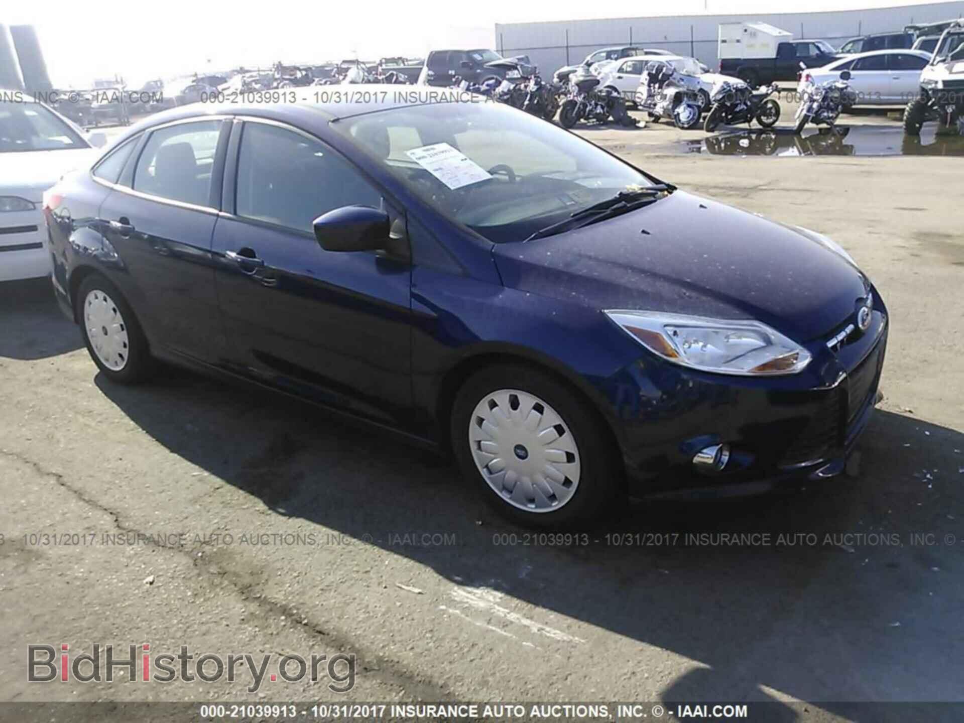 Photo 1FAHP3F22CL129147 - Ford Focus 2012