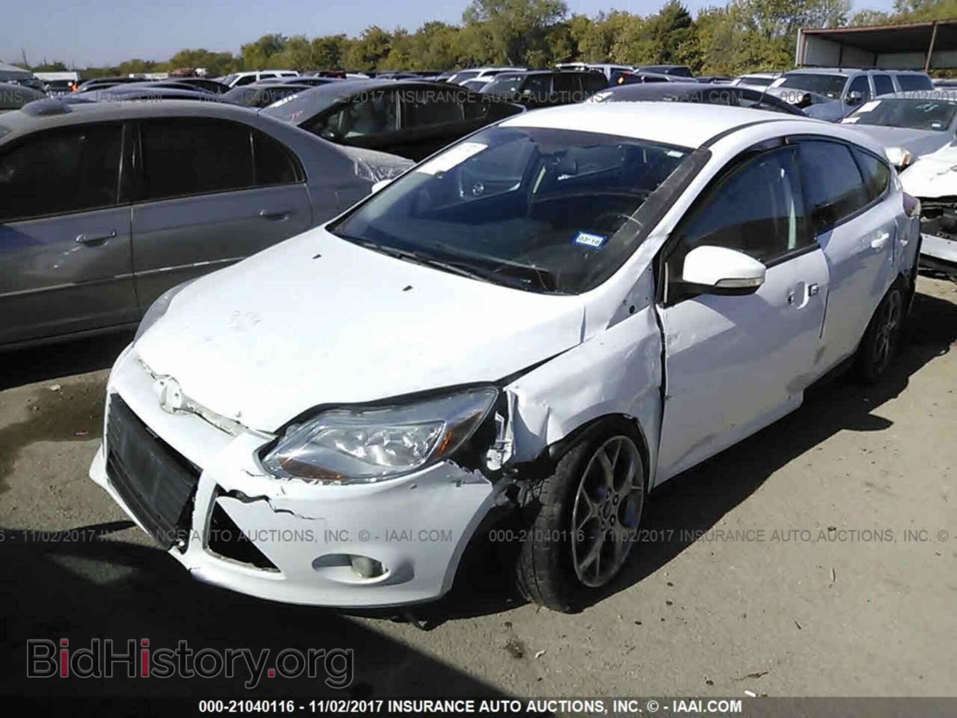 2014 Ford Focus - VIN: 1FADP3K27EL151152 - Фото 2