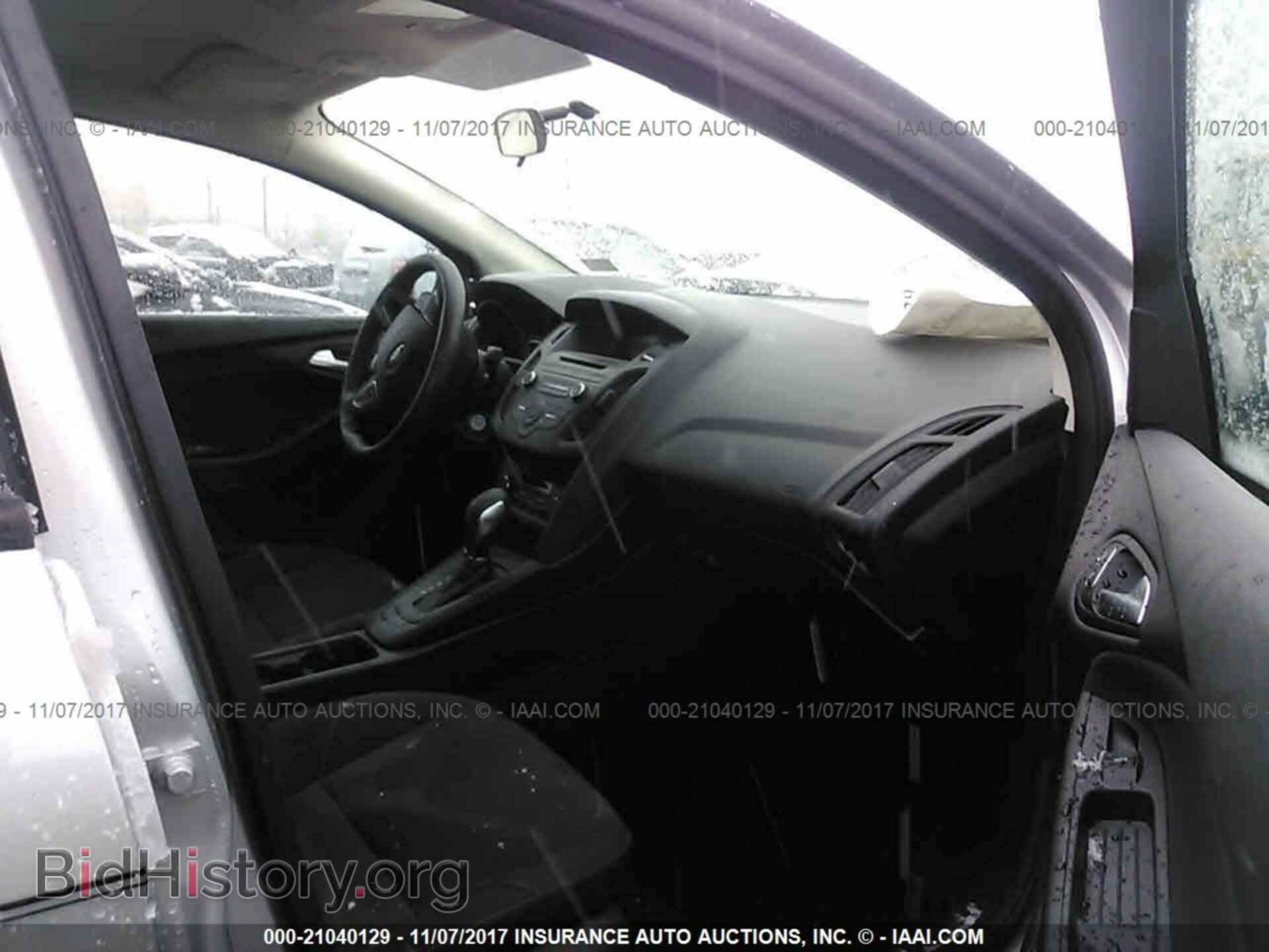 2017 Ford Focus - VIN: 1FADP3FE2HL251118 - Фото 5
