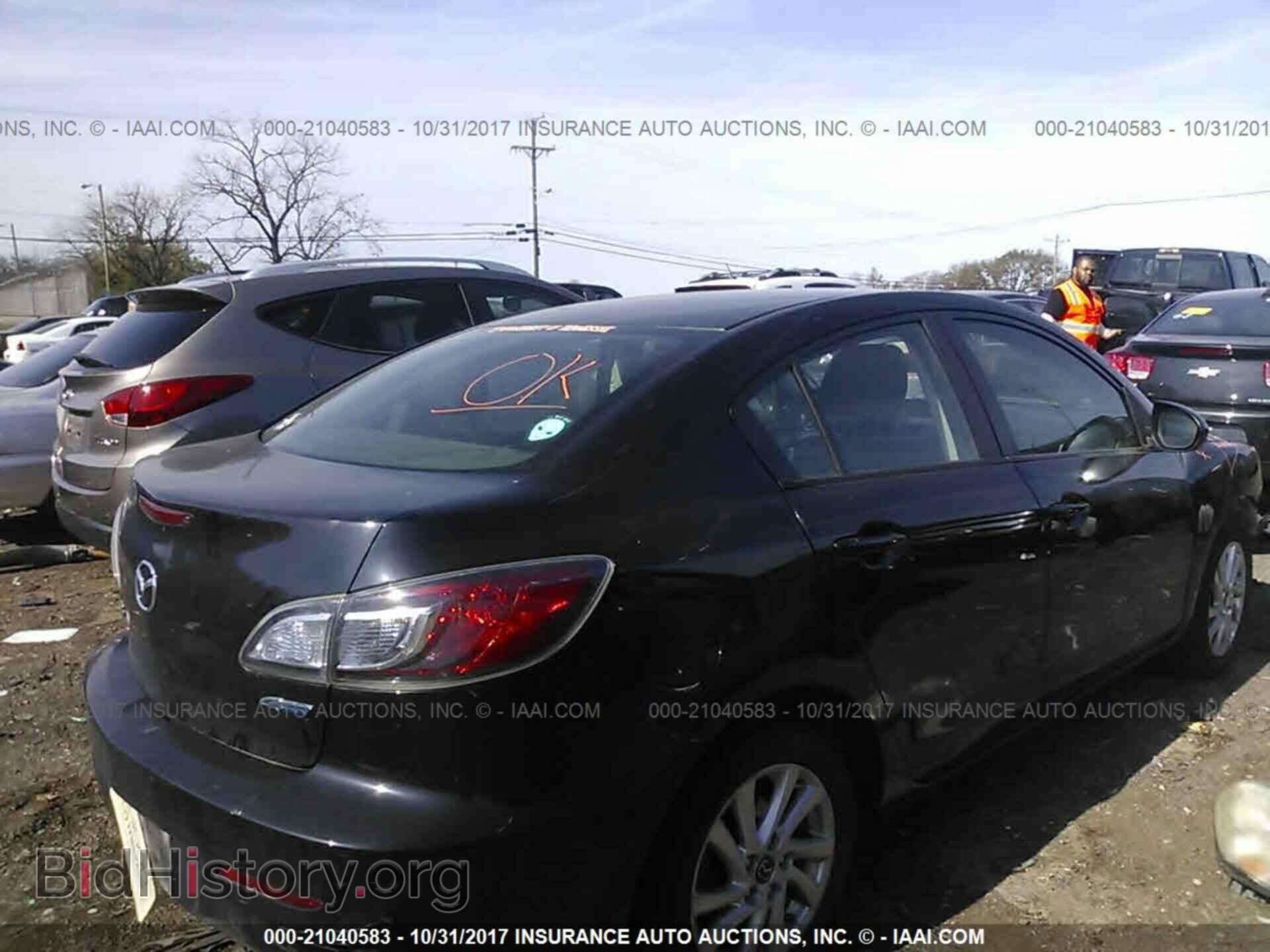 2013 Mazda 3 - VIN: JM1BL1V70D1817013 - Photo 4