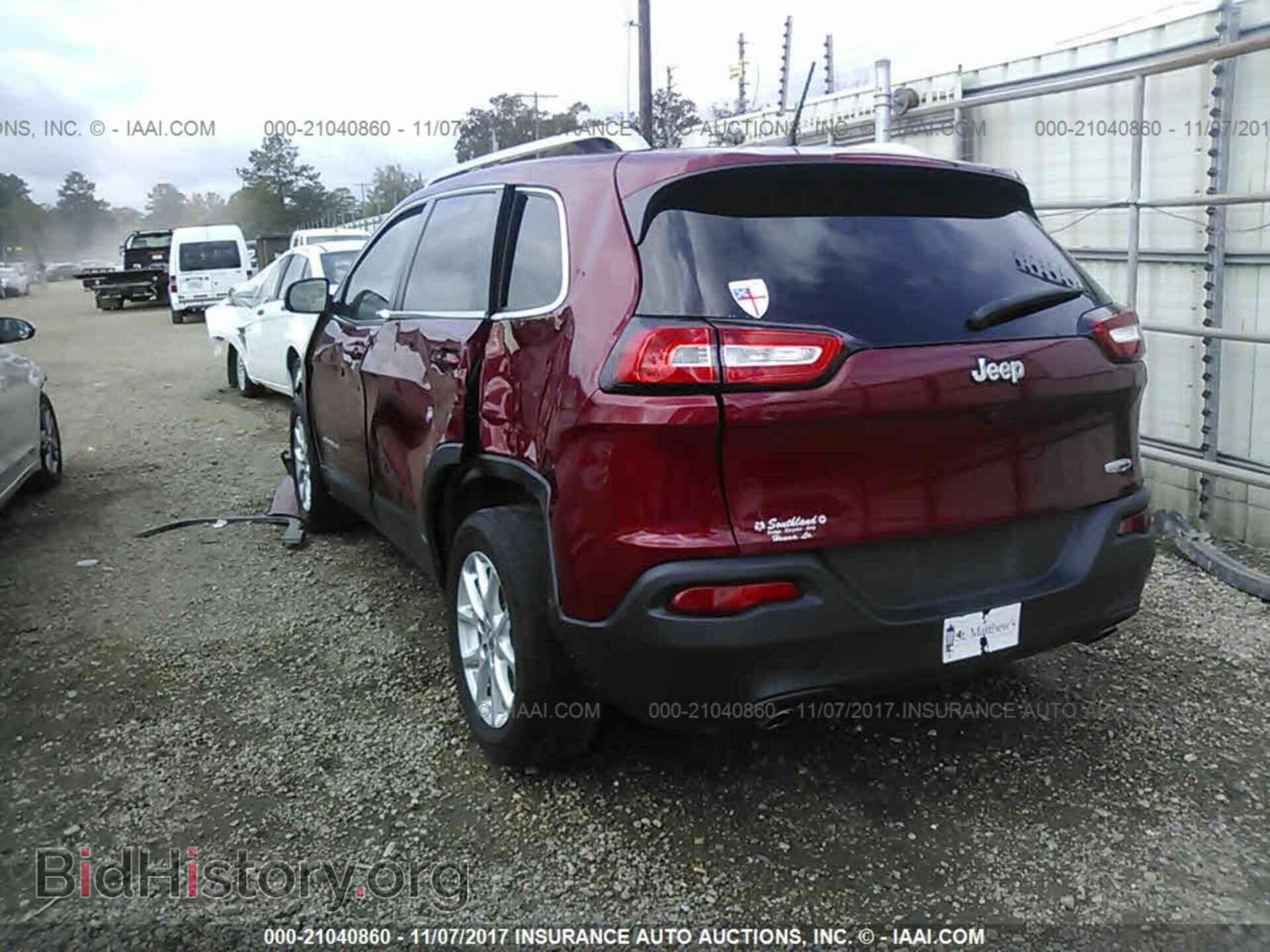 2014 Jeep Cherokee - VIN: 1C4PJLCS2EW322167 - Photo 3