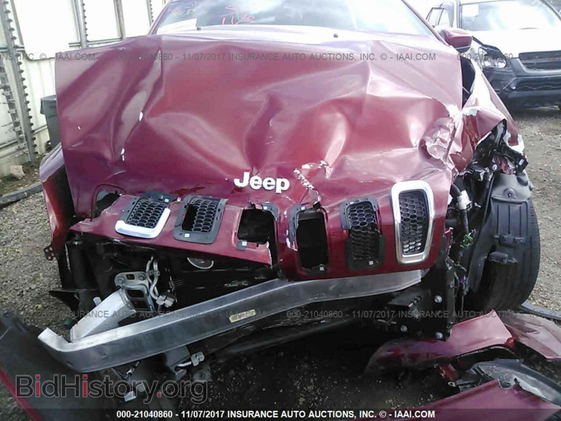 2014 Jeep Cherokee - VIN: 1C4PJLCS2EW322167 - Photo 10