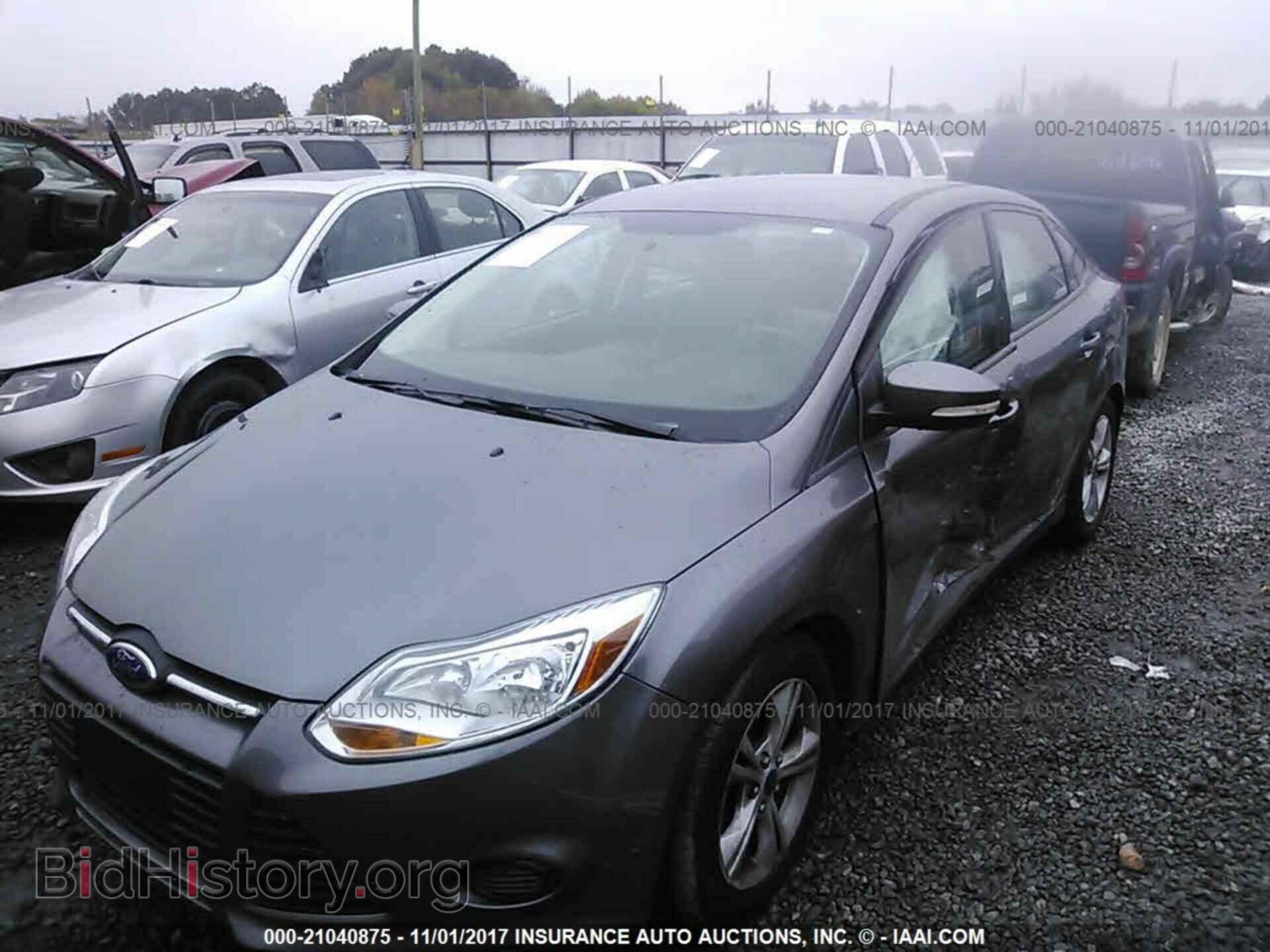 2014 Ford Focus - VIN: 1FADP3F28EL400892 - Фото 2