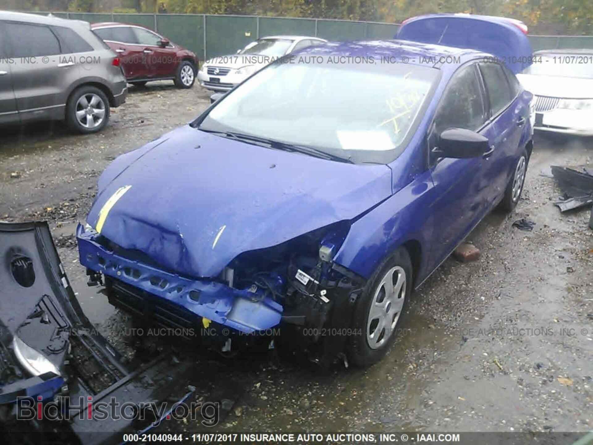 2012 Ford Focus - VIN: 1FAHP3E23CL265935 - Фото 2