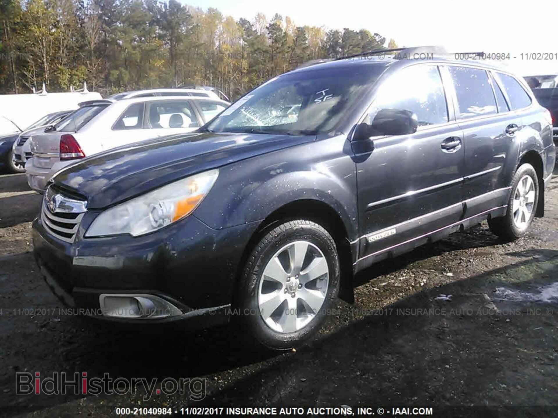 2012 Subaru Outback - VIN: 4S4BRCCC4C1220869 - Photo 2
