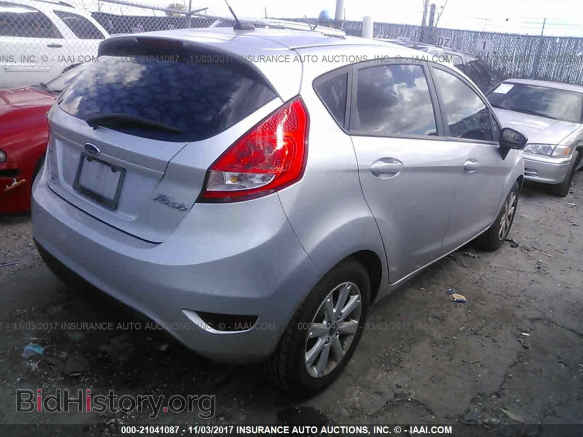 2012 Ford Fiesta - VIN: 3FADP4EJ5CM118574 - Фото 4