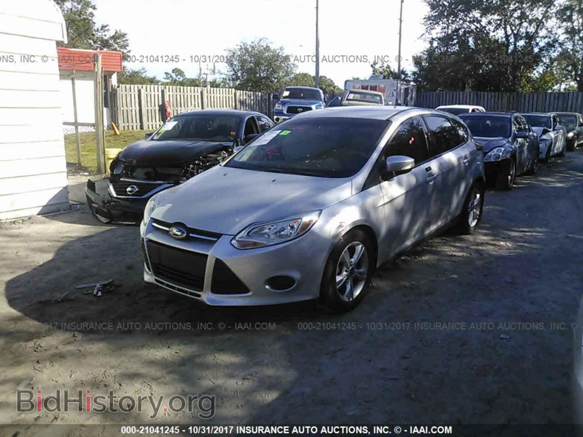 2014 Ford Focus - VIN: 1FADP3K27EL233866 - Photo 2