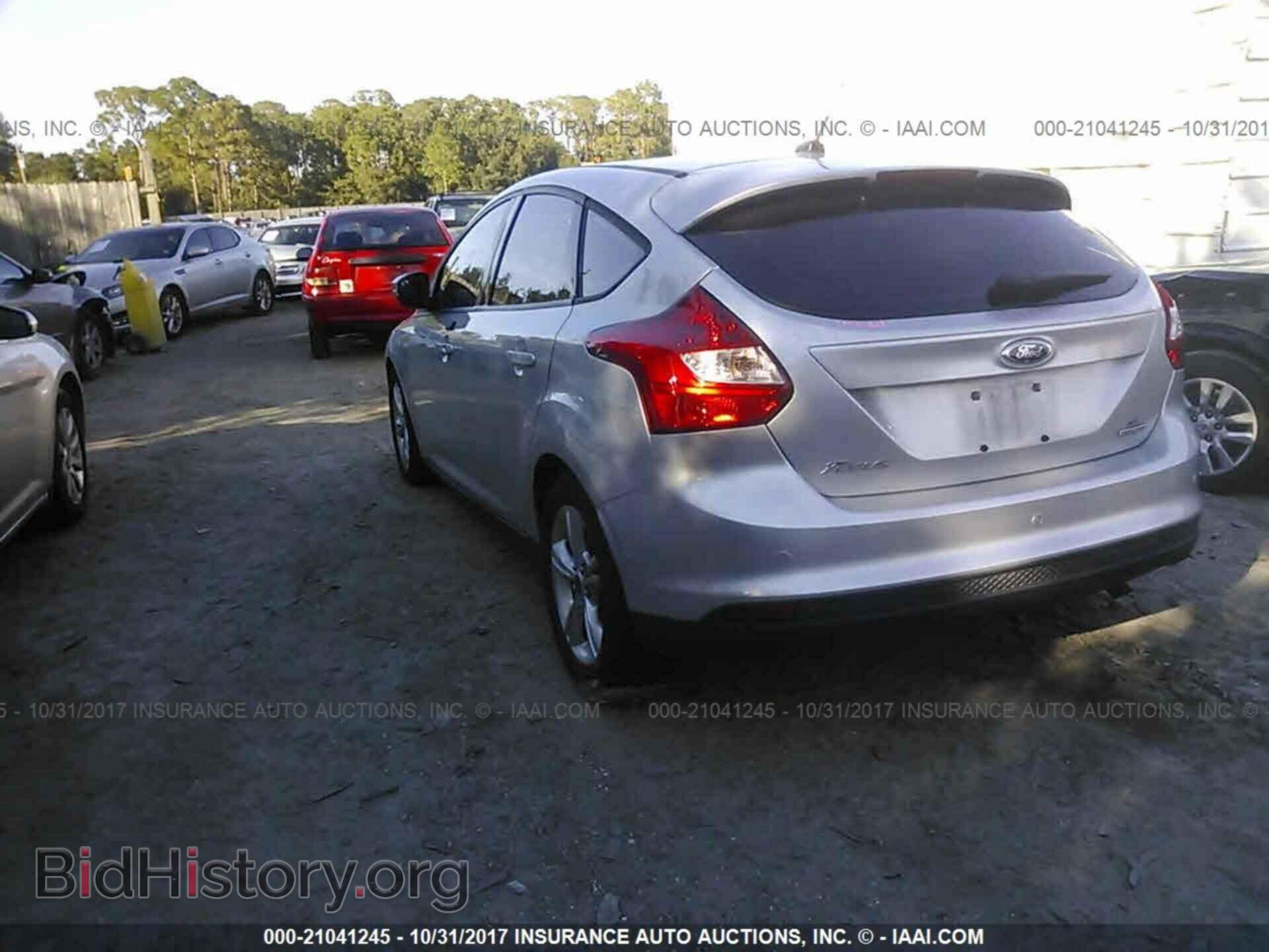2014 Ford Focus - VIN: 1FADP3K27EL233866 - Photo 3
