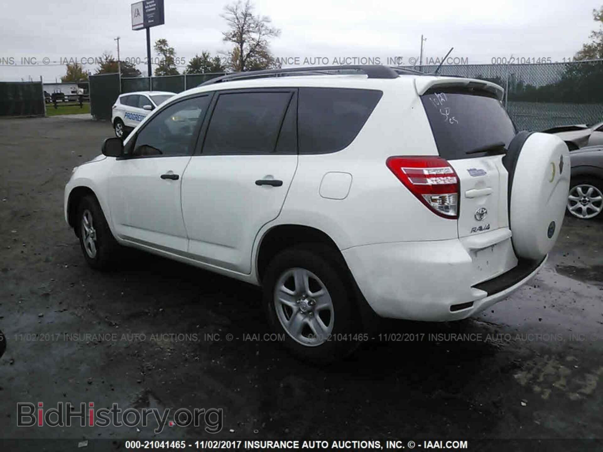 2011 Toyota Rav4 - VIN: 2T3BF4DV2BW164207 - Фото 3