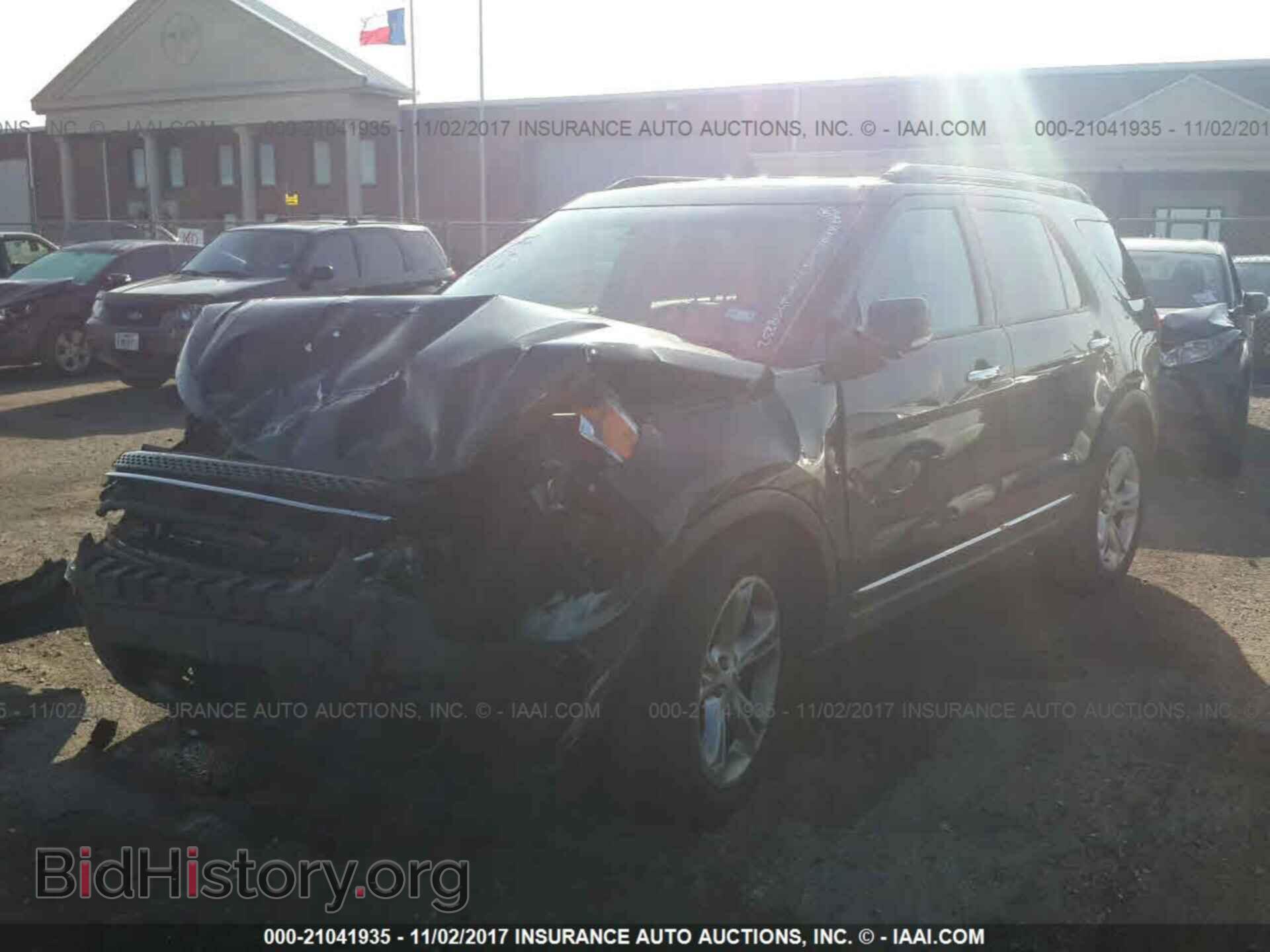 2014 Ford Explorer - VIN: 1FM5K7F86EGB64188 - Фото 2