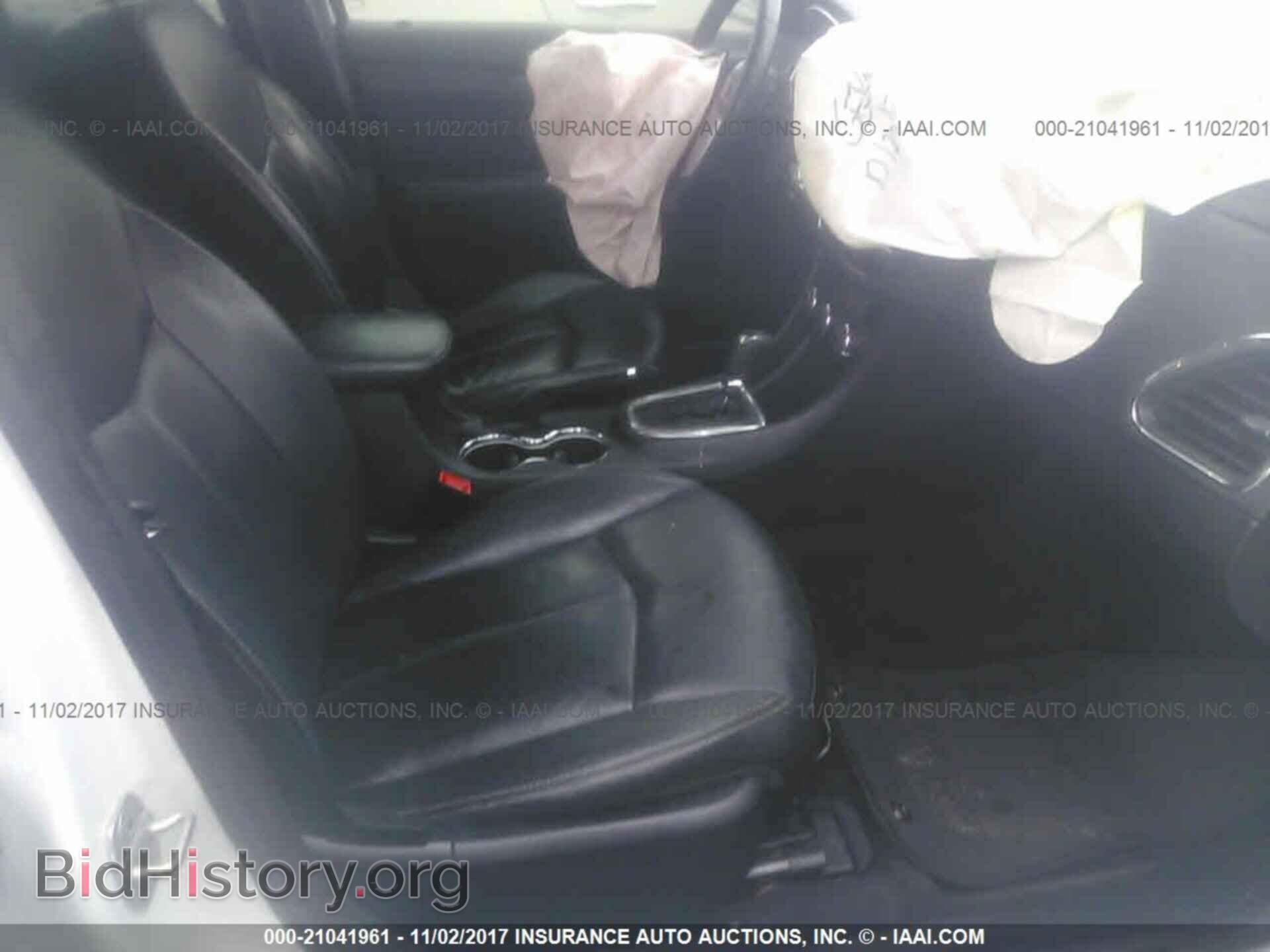 2012 Chrysler 200 - VIN: 1C3CCBCG2CN249386 - Photo 5