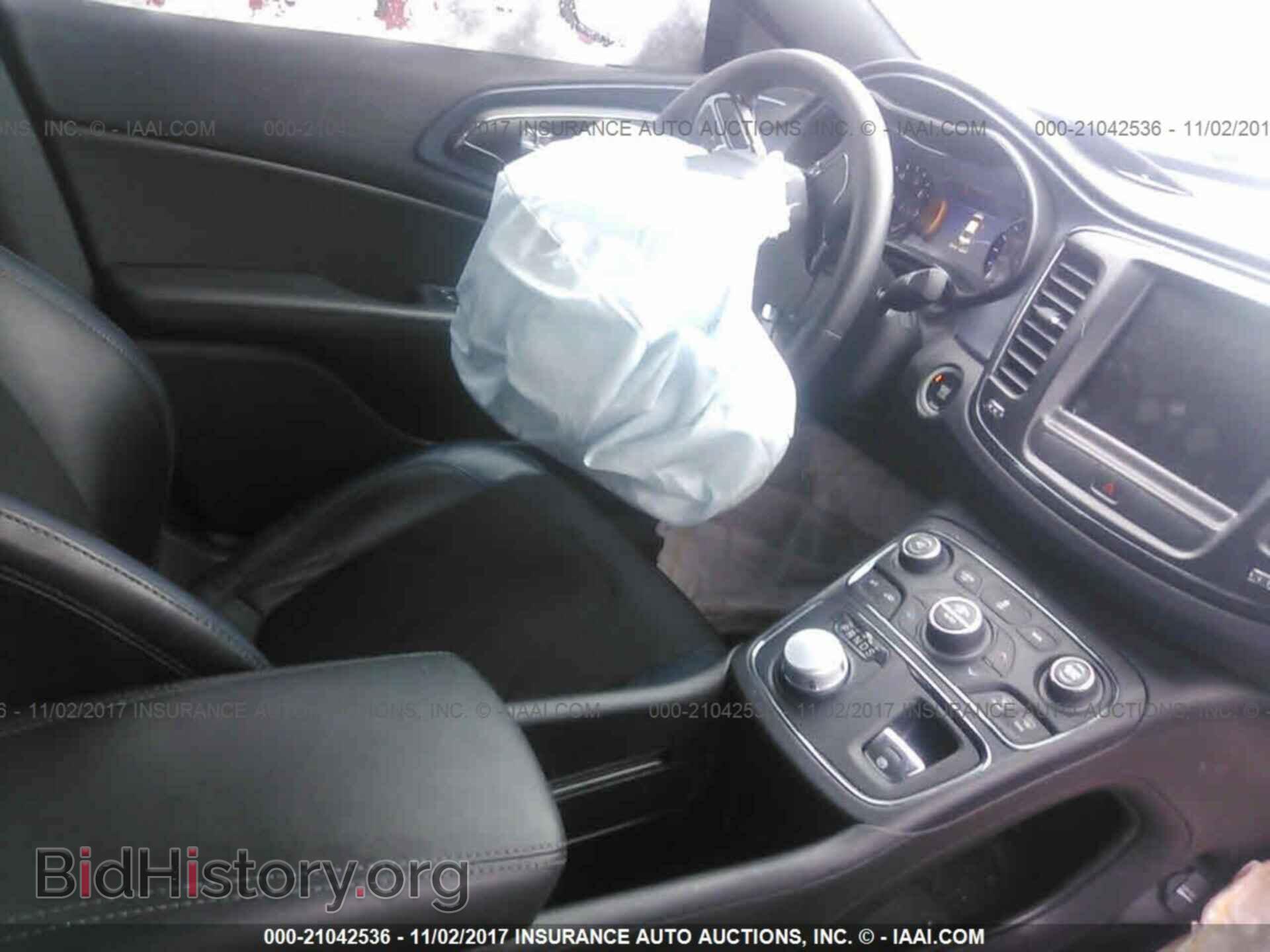 2016 Chrysler 200 - VIN: 1C3CCCDG6GN114700 - Photo 5