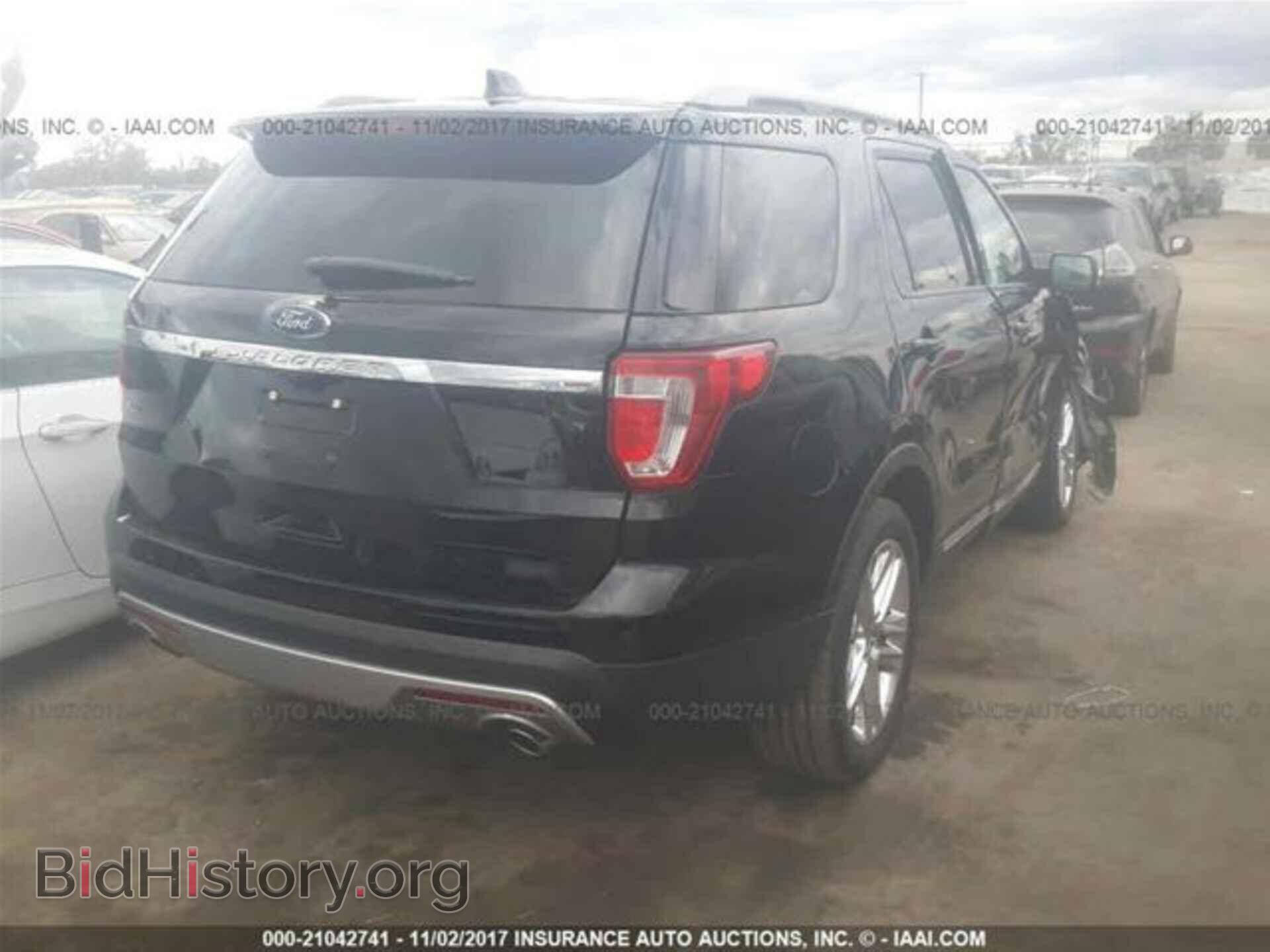 2017 Ford Explorer - VIN: 1FM5K7D89HGB07149 - Photo 4