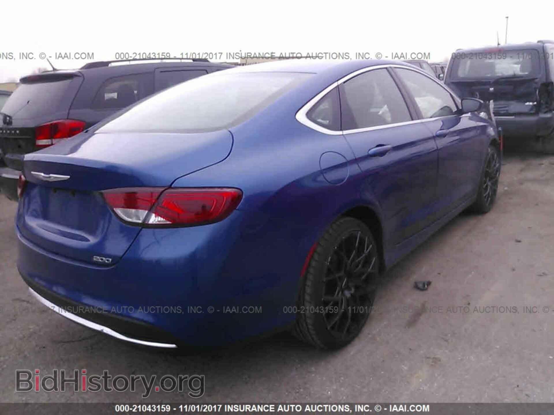 2016 Chrysler 200 - VIN: 1C3CCCAB0GN116919 - Photo 4