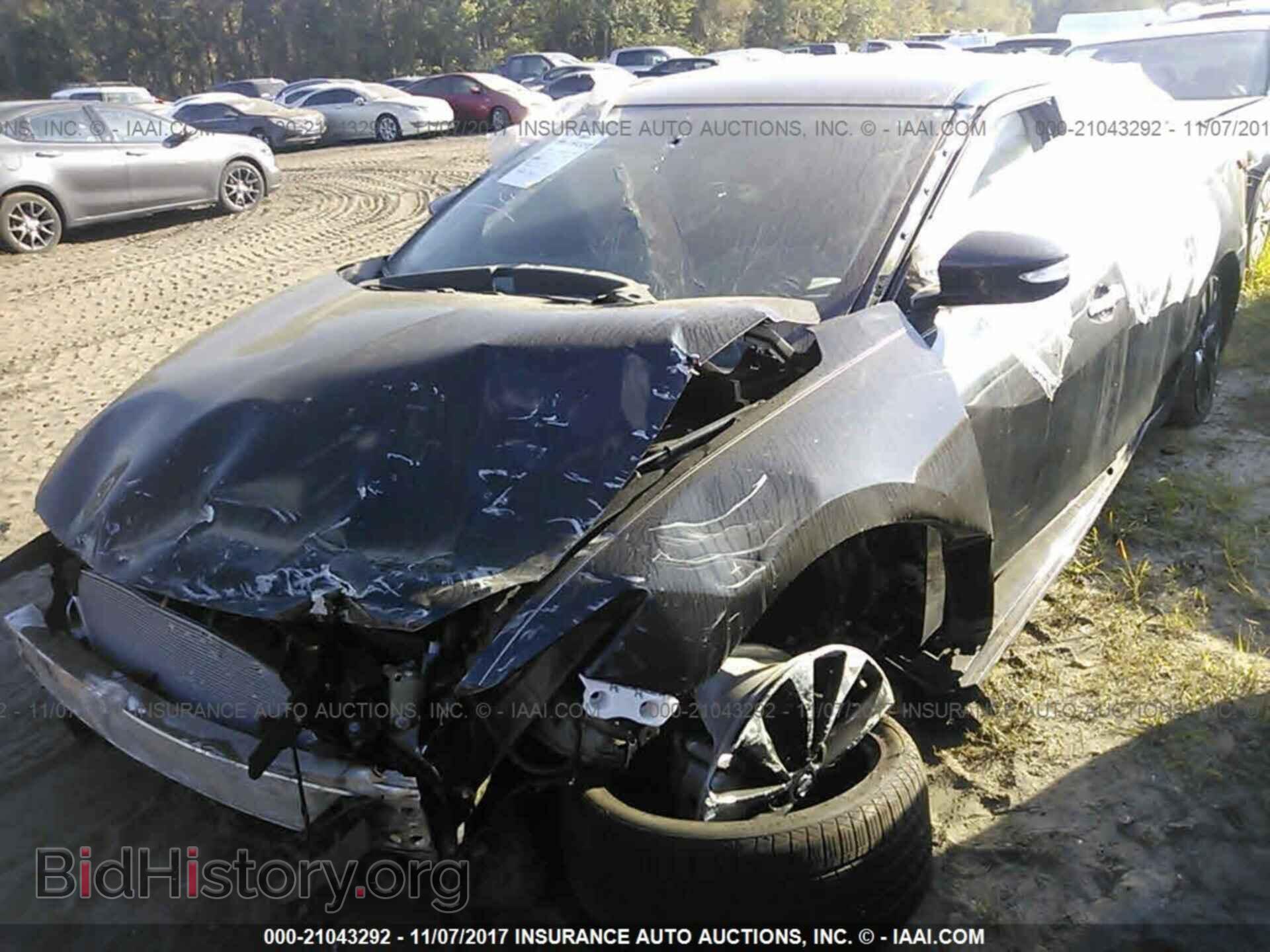 2017 Nissan Maxima - VIN: 1N4AA6AP0HC376584 - Фото 2