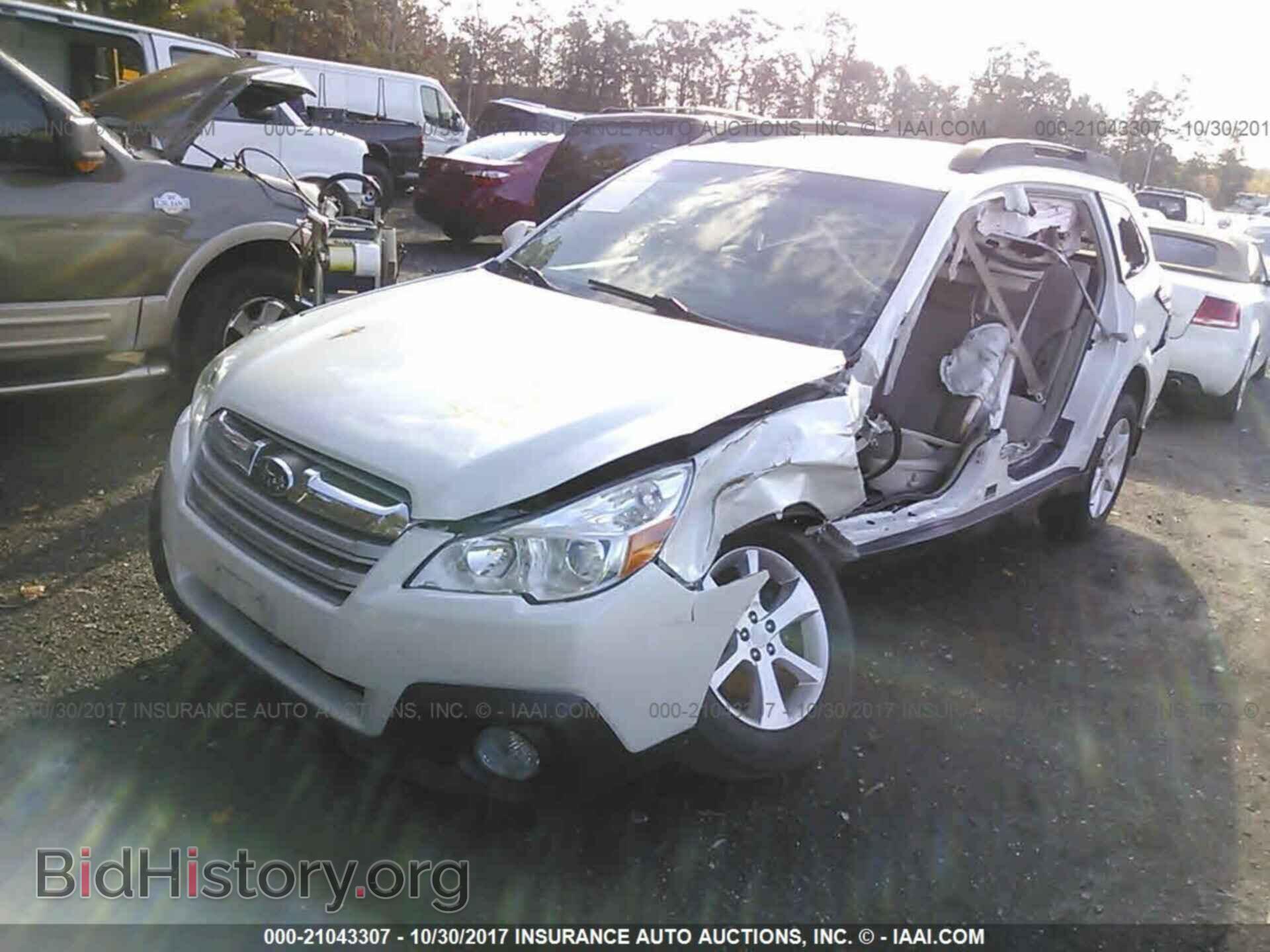 2013 Subaru Outback - VIN: 4S4BRBGC6D3296927 - Фото 2