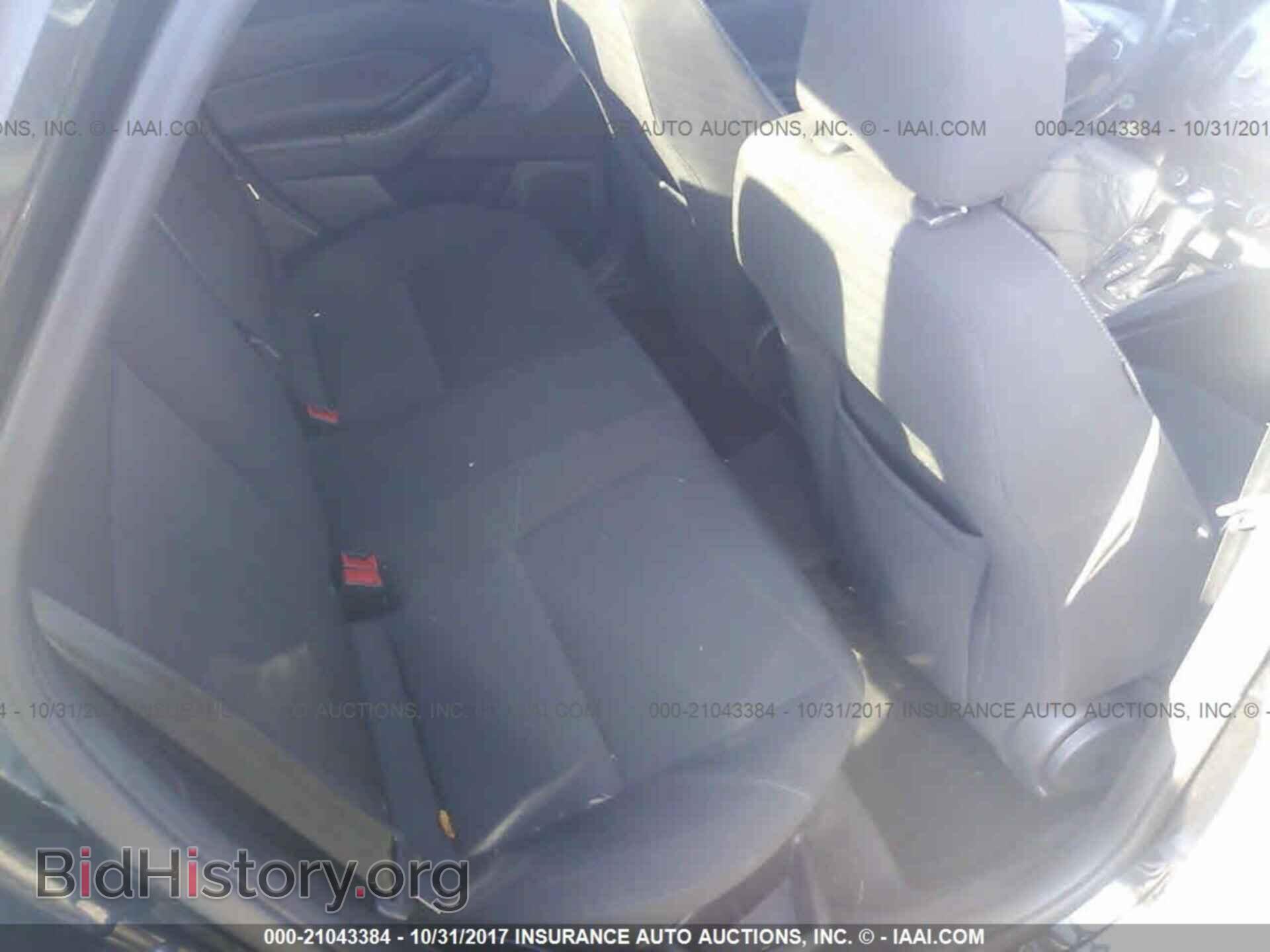 2015 Ford Focus - VIN: 1FADP3F22FL243135 - Photo 8