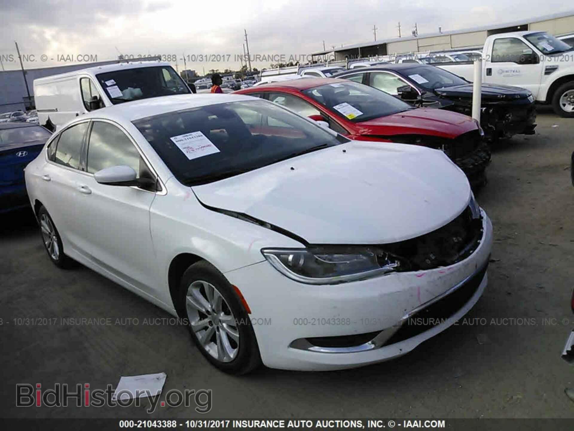 Photo 1C3CCCAB2FN745287 - Chrysler 200 2015