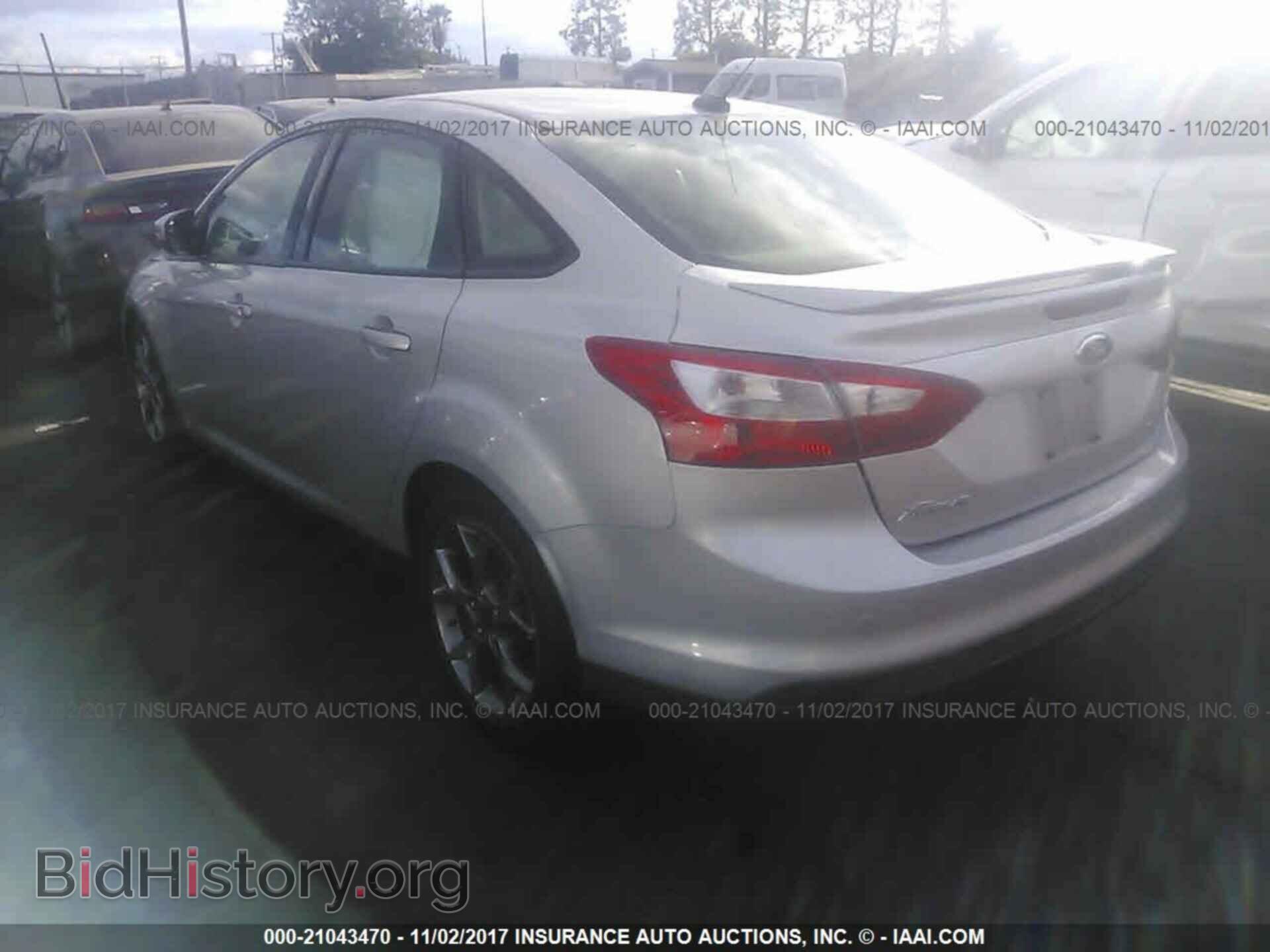 2014 Ford Focus - VIN: 1FADP3F21EL432227 - Фото 3