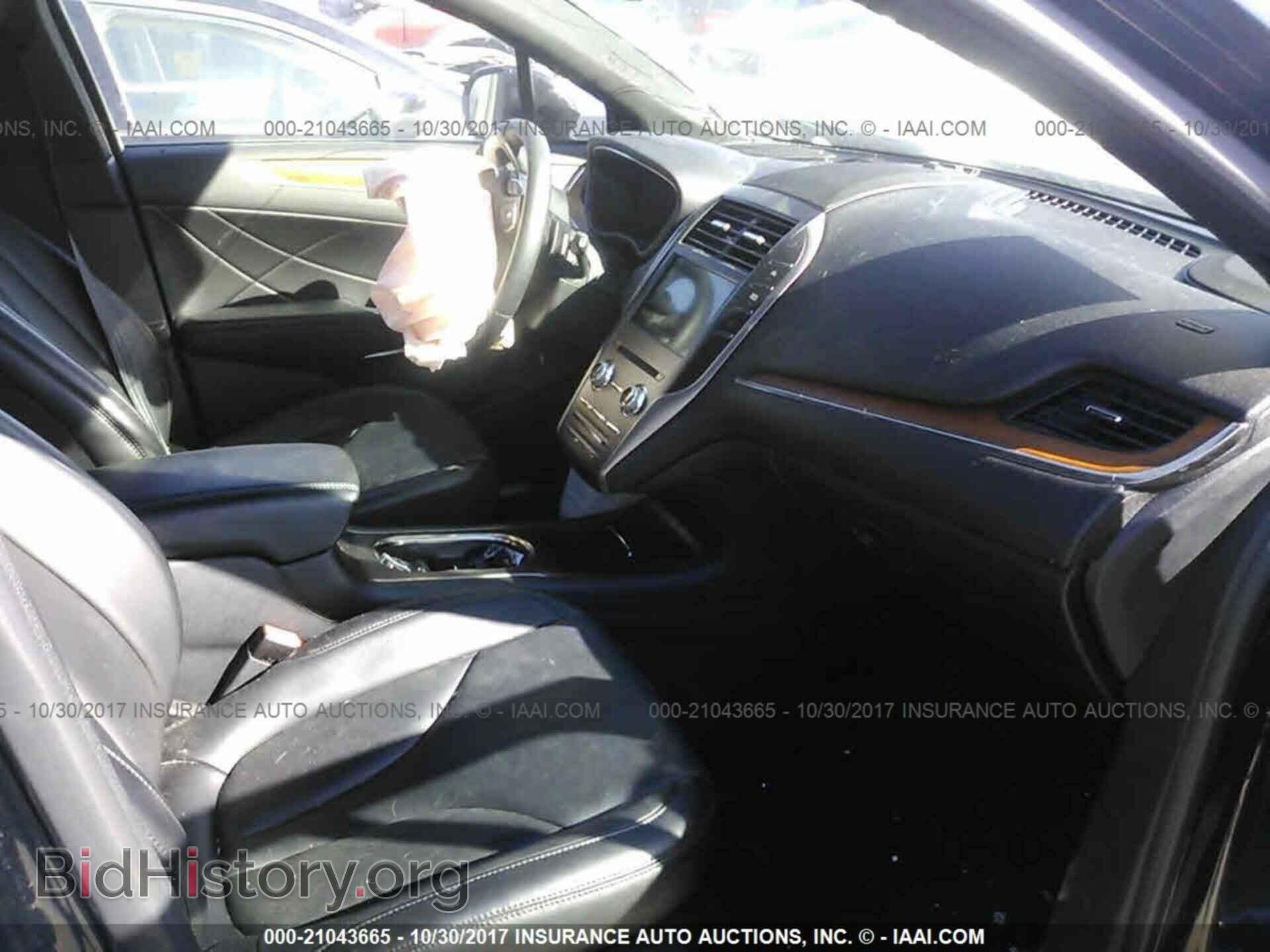 2017 Lincoln Mkc - VIN: 5LMCJ2C93HUL00550 - Photo 5
