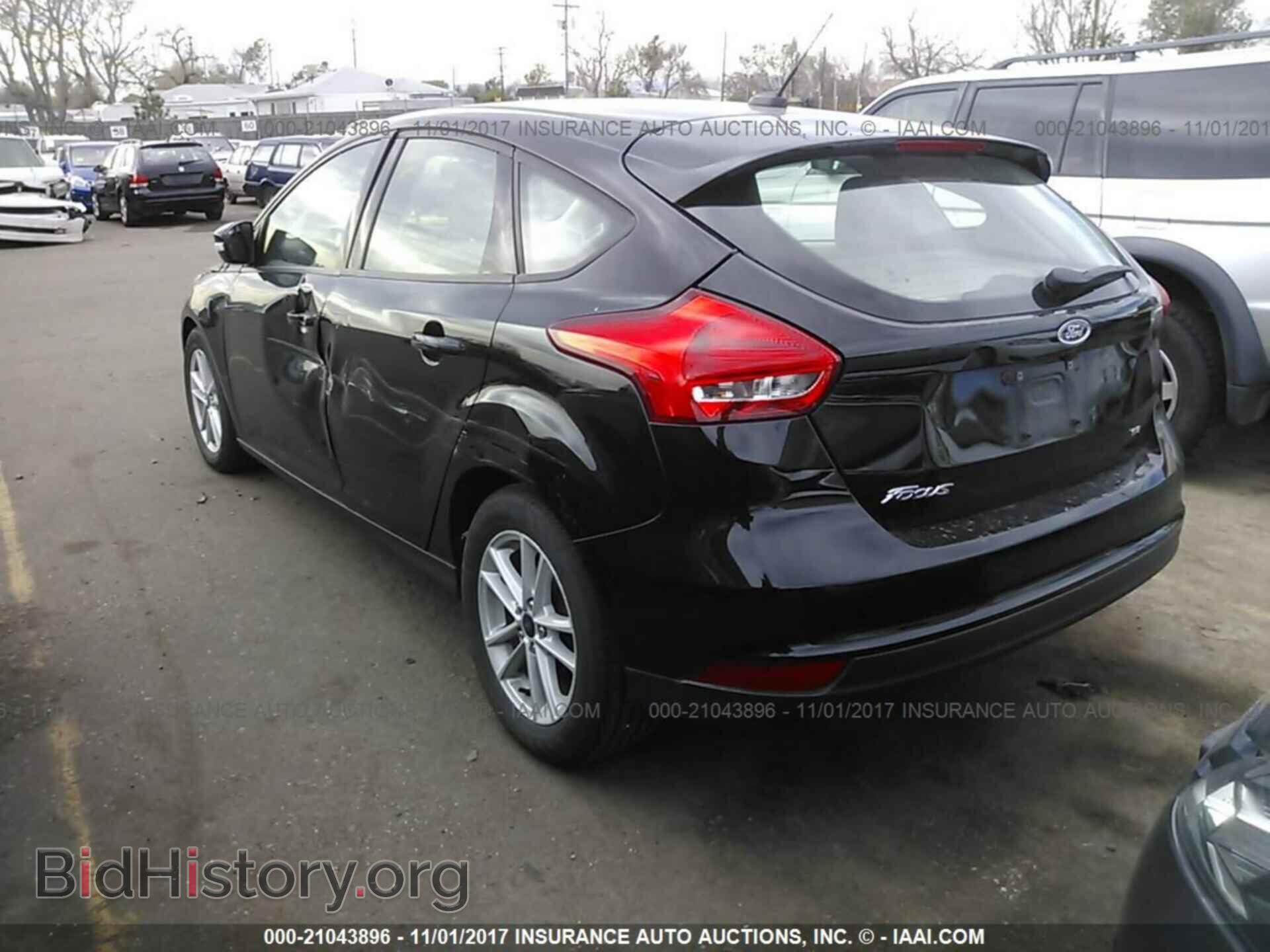 2017 Ford Focus - VIN: 1FADP3K27HL248534 - Photo 3