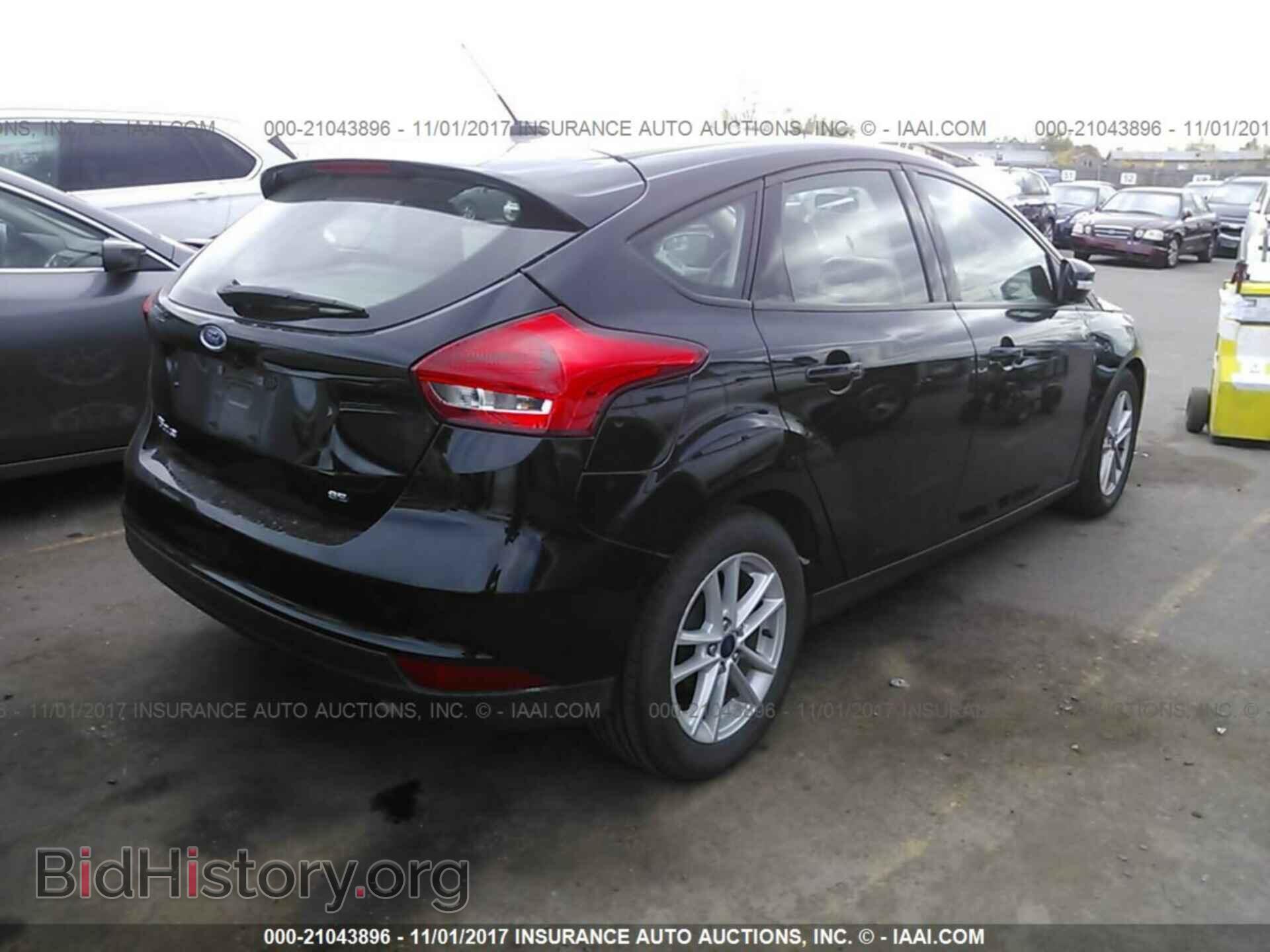2017 Ford Focus - VIN: 1FADP3K27HL248534 - Photo 4