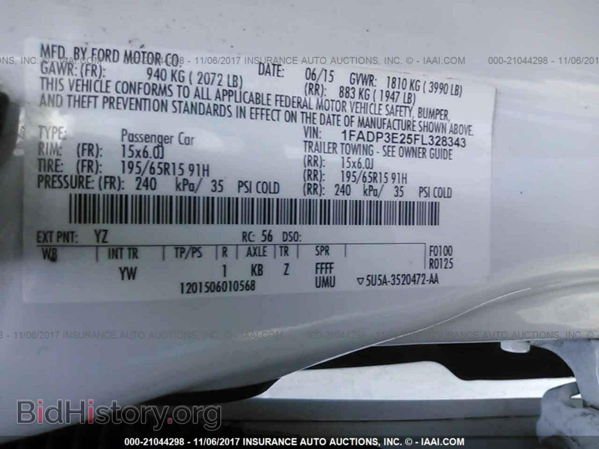 2015 Ford Focus - VIN: 1FADP3E25FL328343 - Photo 9