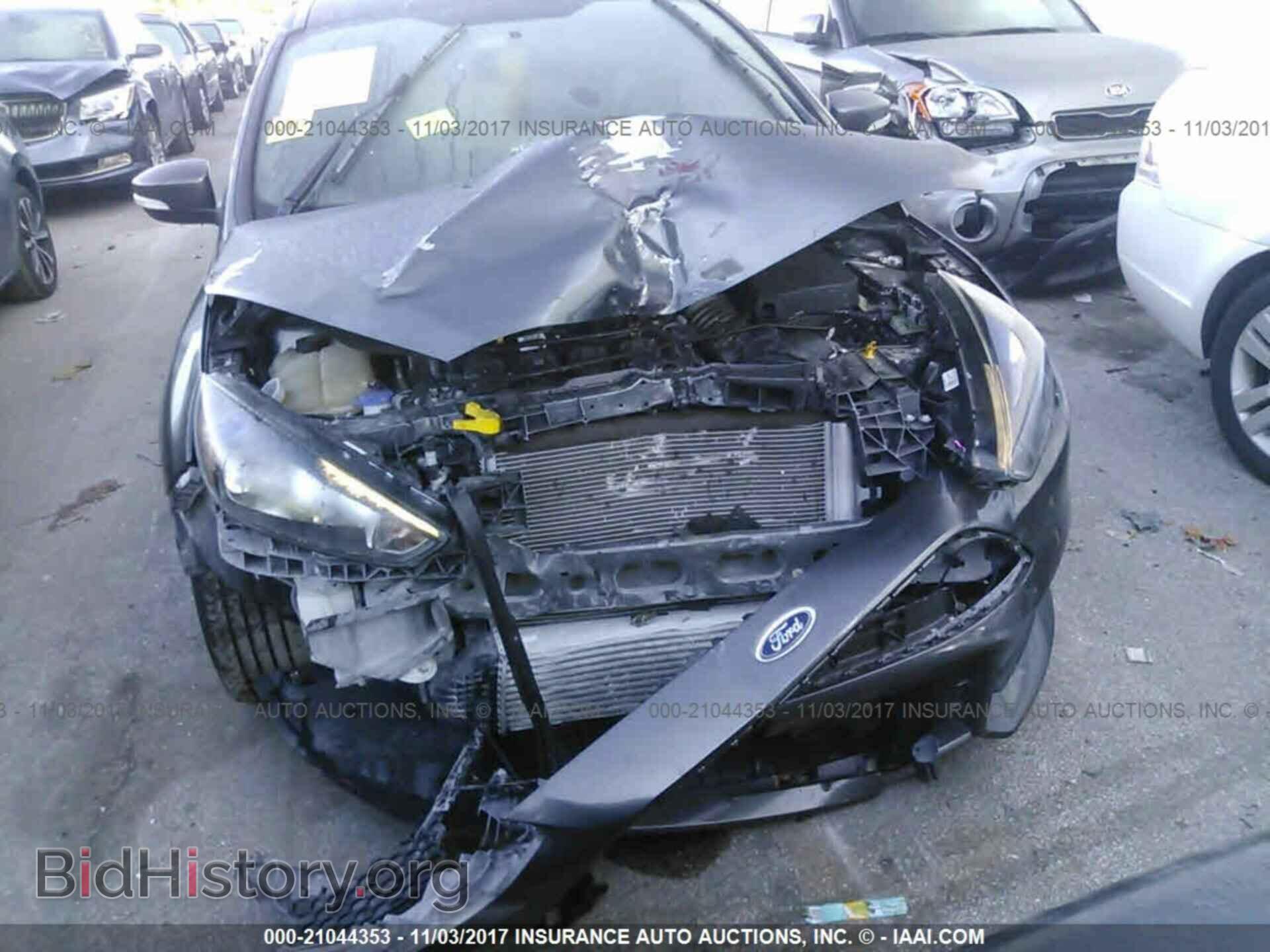 2016 Ford Focus - VIN: 1FADP3L93GL371306 - Photo 6