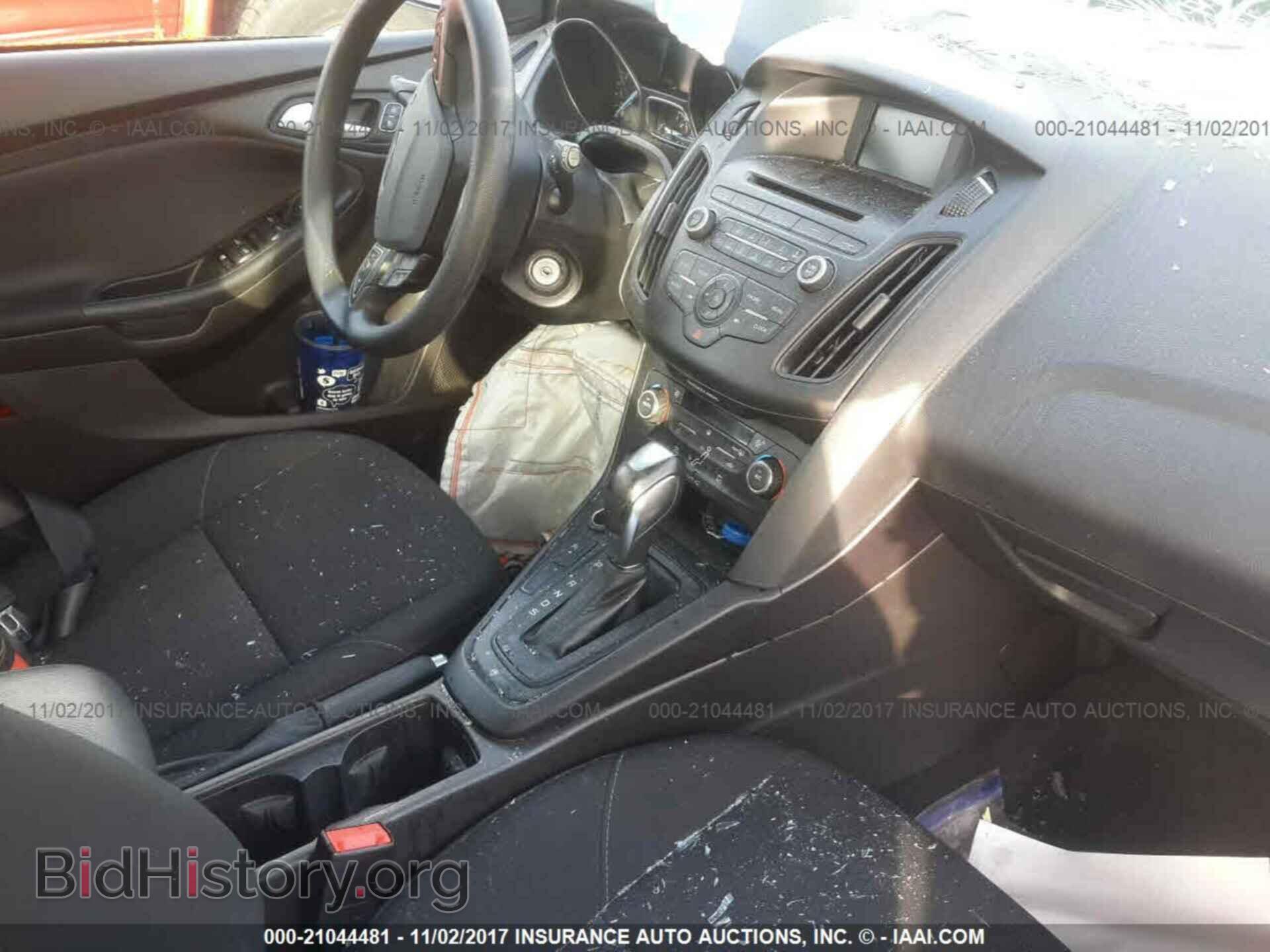 2016 Ford Focus - VIN: 1FADP3KE6GL372948 - Фото 5