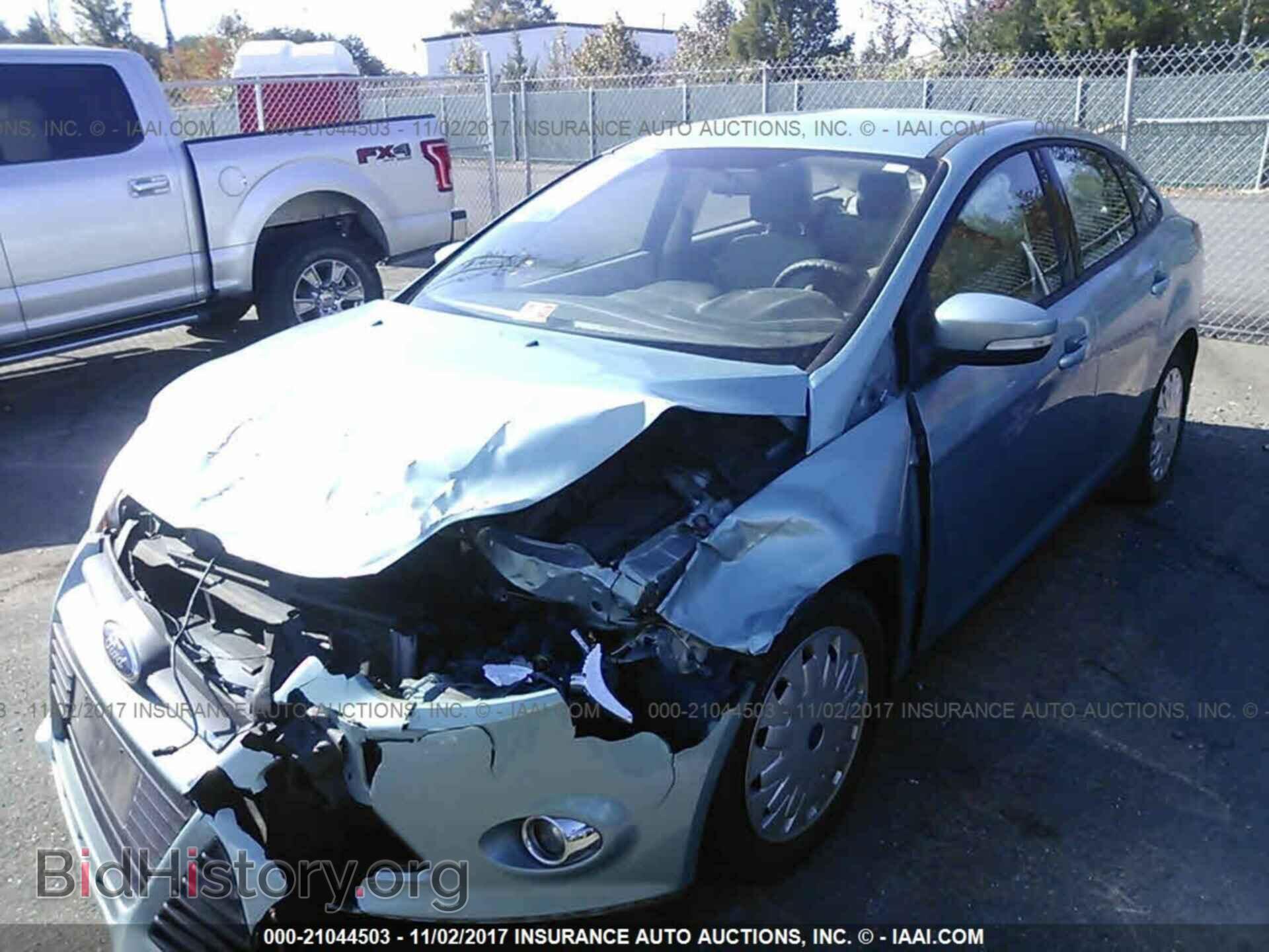 2012 Ford Focus - VIN: 1FAHP3F26CL232524 - Photo 2