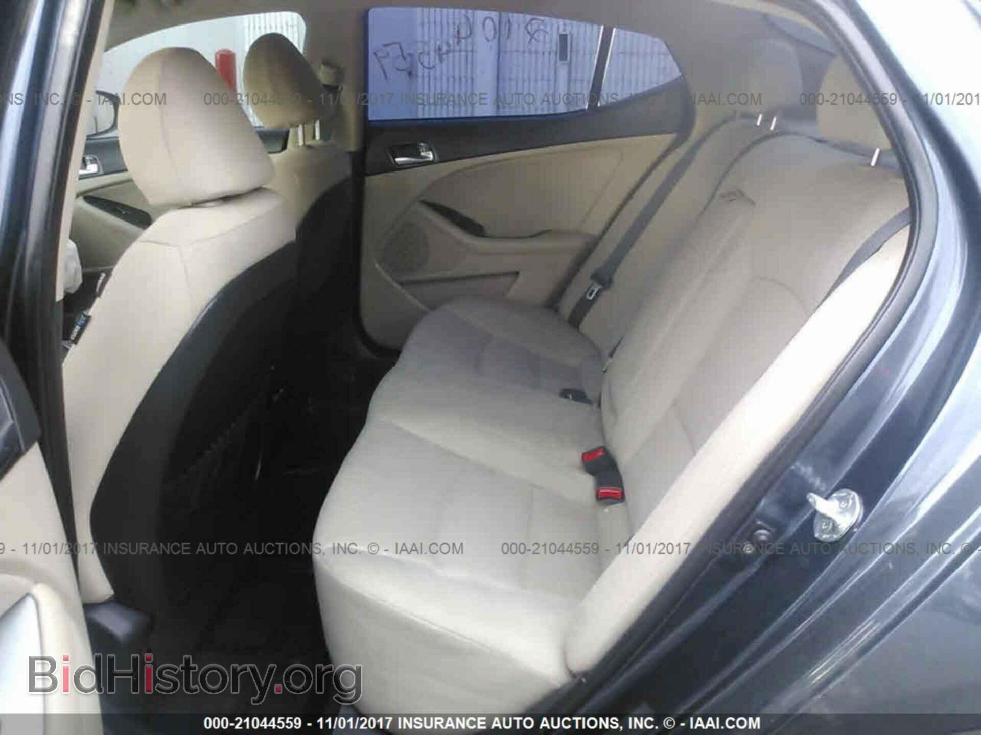 2014 Kia Optima - VIN: KNAGM4AD9E5075413 - Photo 8