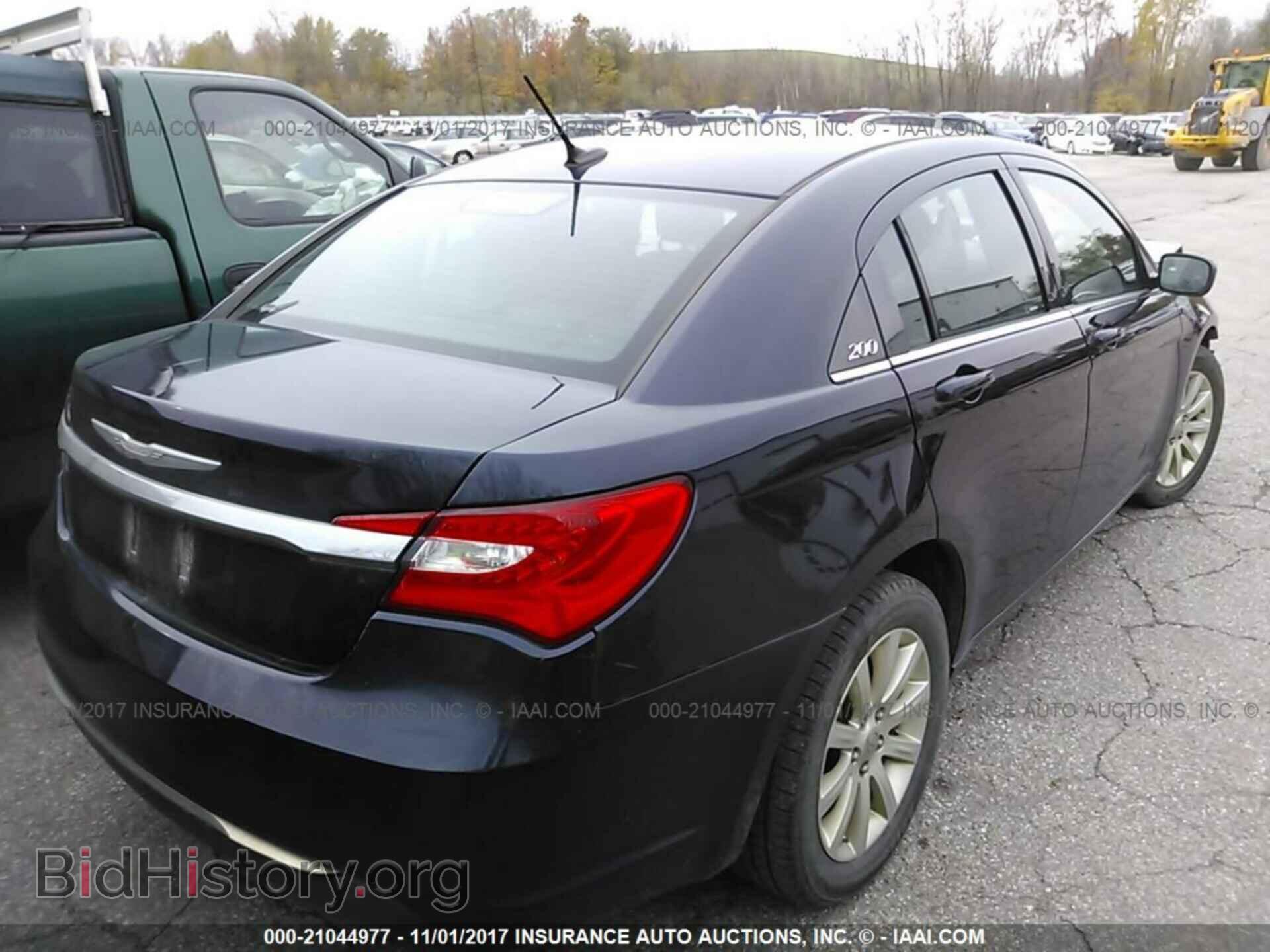 2012 Chrysler 200 - VIN: 1C3CCBBBXCN226525 - Фото 4