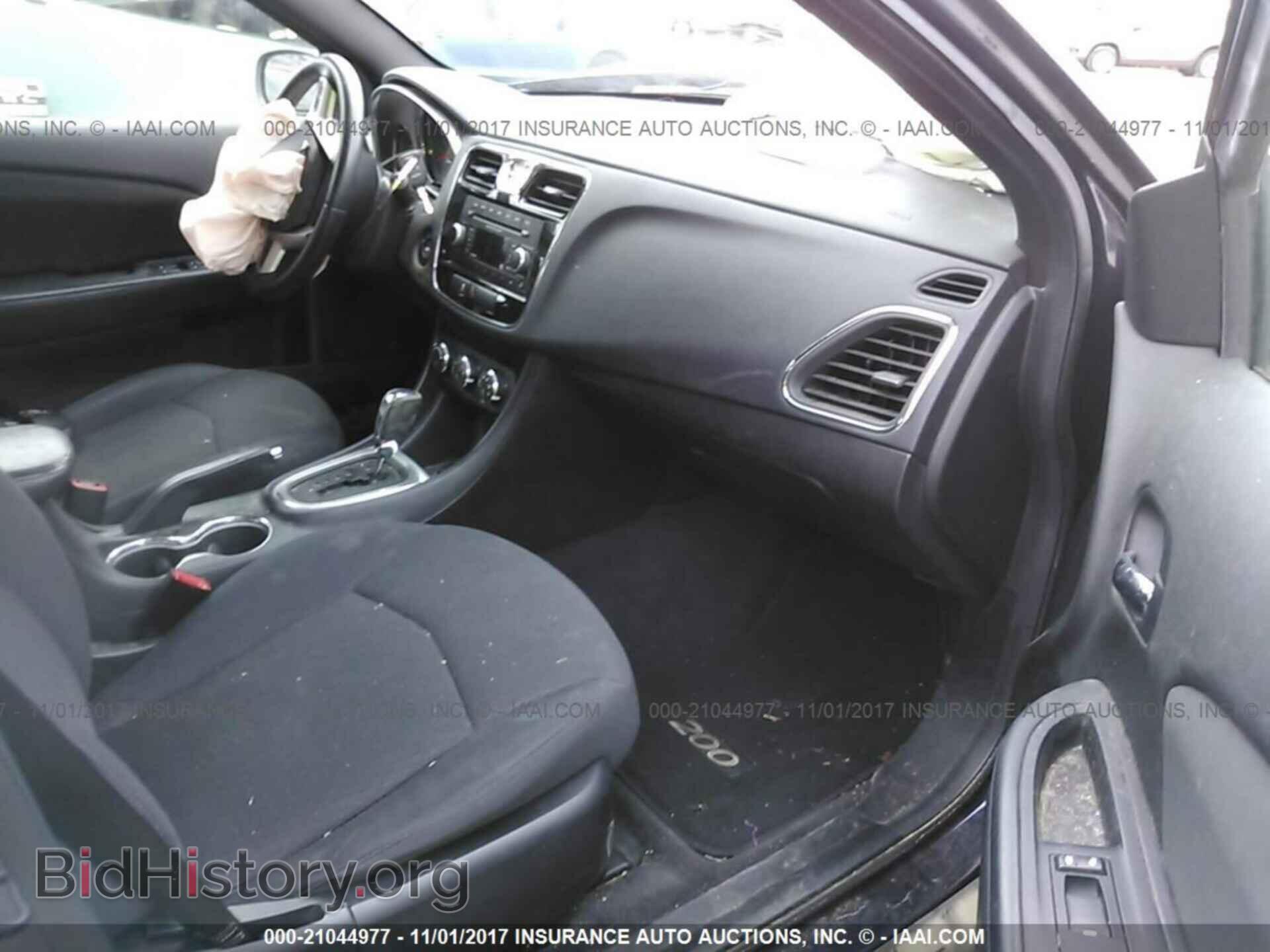 2012 Chrysler 200 - VIN: 1C3CCBBBXCN226525 - Фото 5