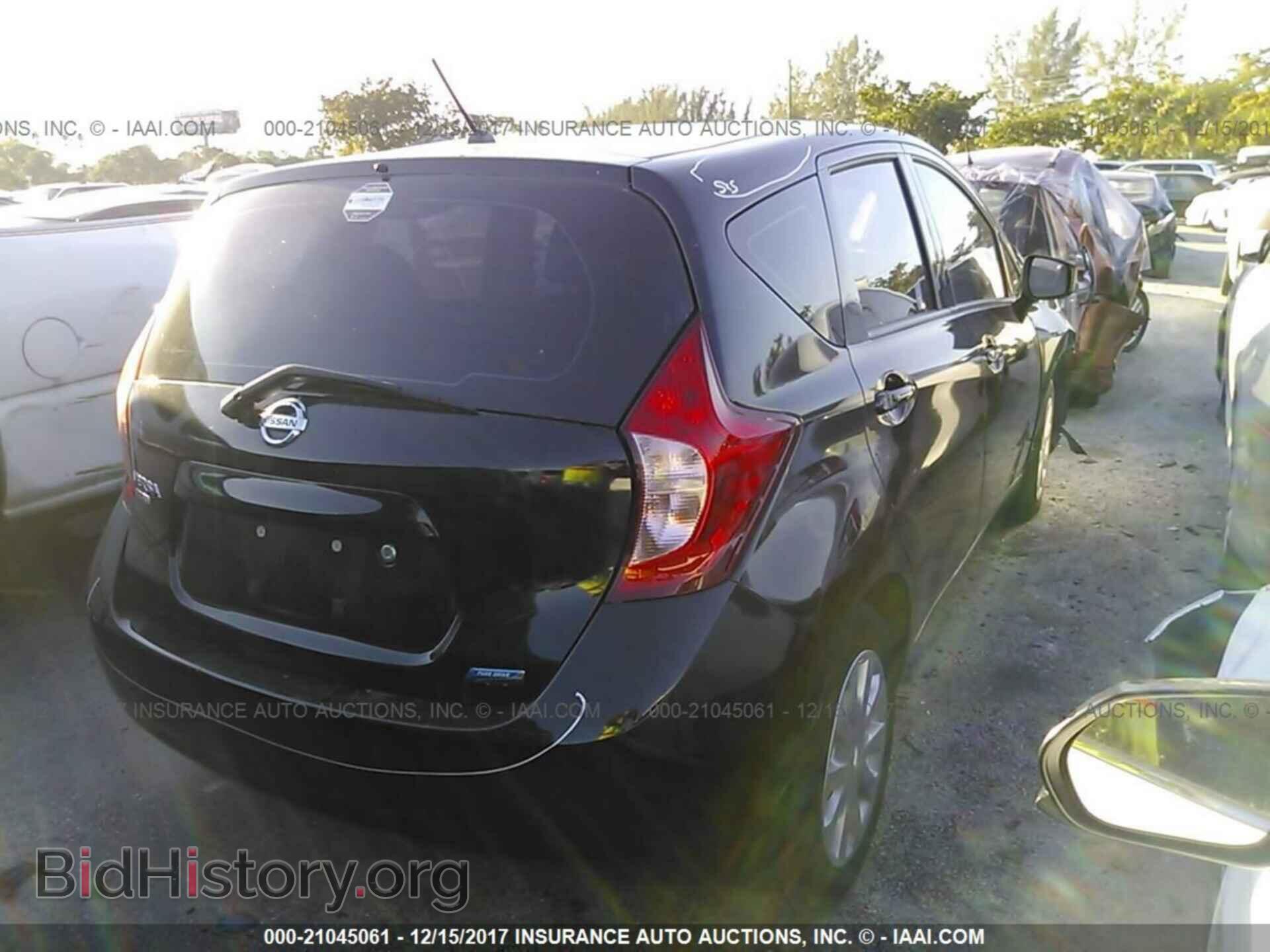2015 Nissan Versa note - VIN: 3N1CE2CP6FL449698 - Photo 4