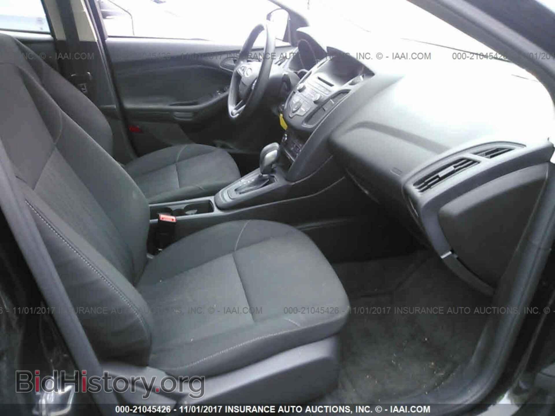 2016 Ford Focus - VIN: 1FADP3E28GL209025 - Фото 5