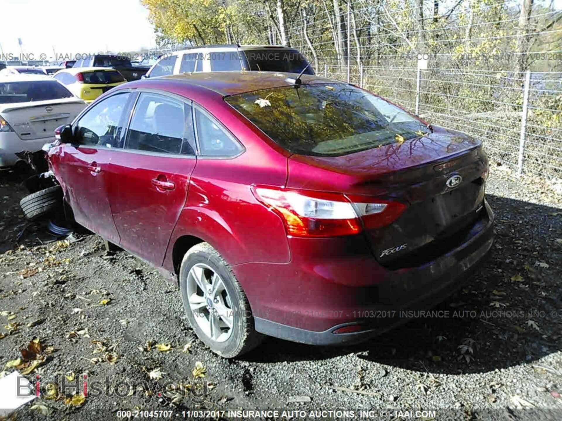 2014 Ford Focus - VIN: 1FADP3F20EL107021 - Photo 3