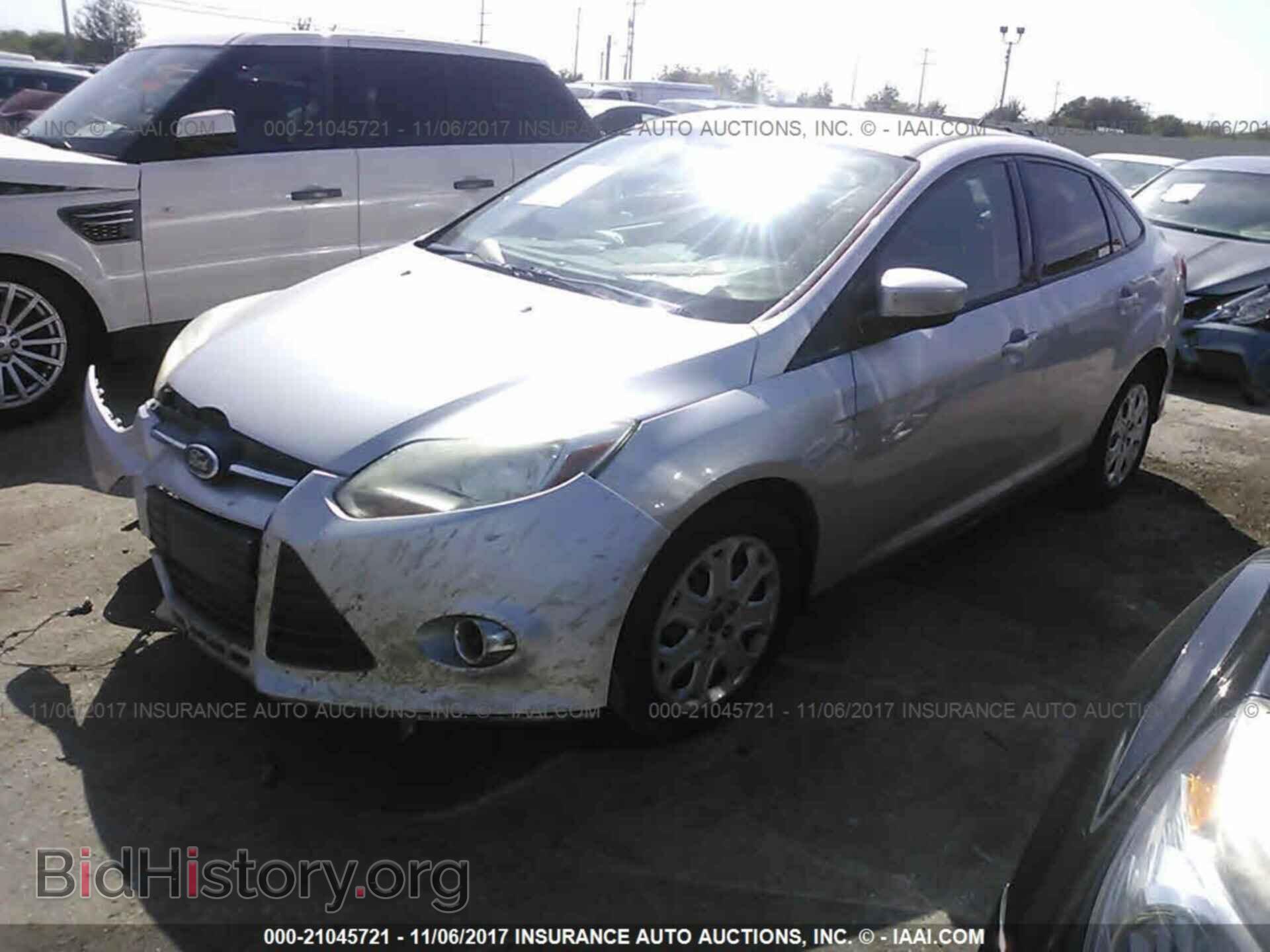 2012 Ford Focus - VIN: 1FAHP3F29CL235238 - Photo 2